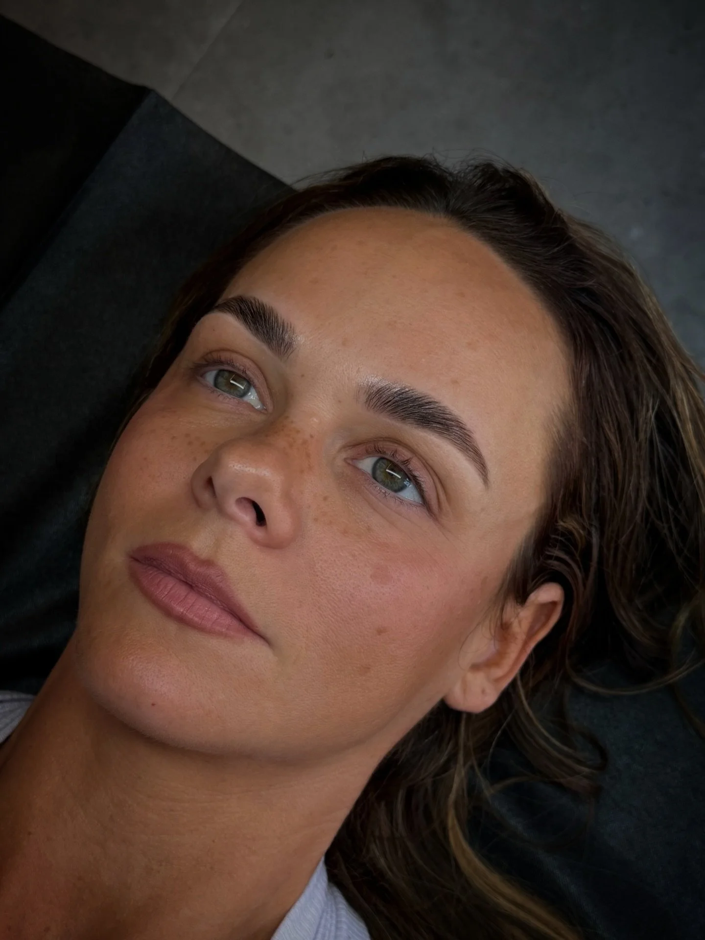 Happy Friday 🌊🪸! Don&rsquo;t forget, our studio will be taking a little Easter break next weekend. See you when we get back xx 

Appointments can be booked online with us #browlami