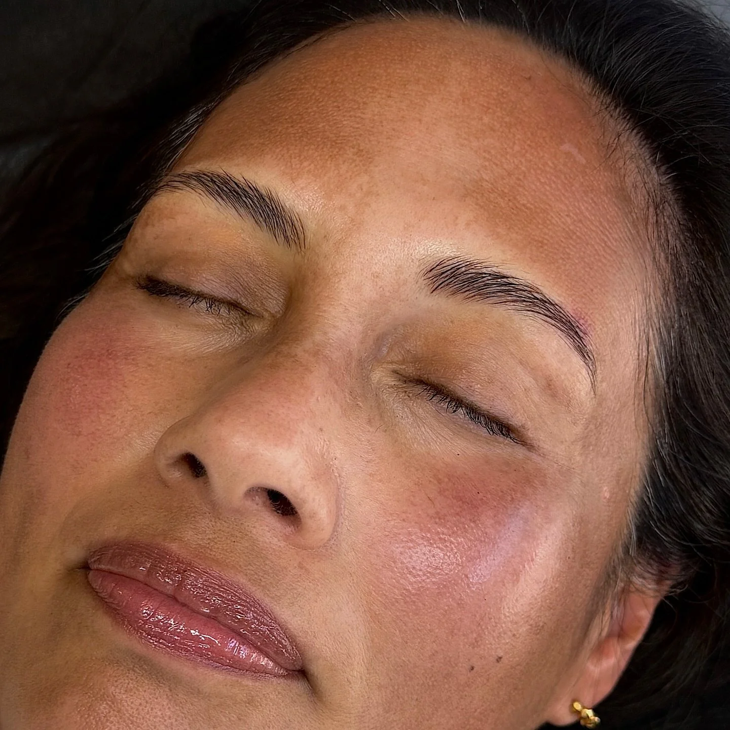 Freshly Microbladed  brows now what? Enjoy the process and trust us 💗

Around days 7&ndash;14, your brows might look like they&rsquo;ve faded or even disappeared&hellip; don&rsquo;t panic &mdash; this is completely normal.

What&rsquo;s actually hap