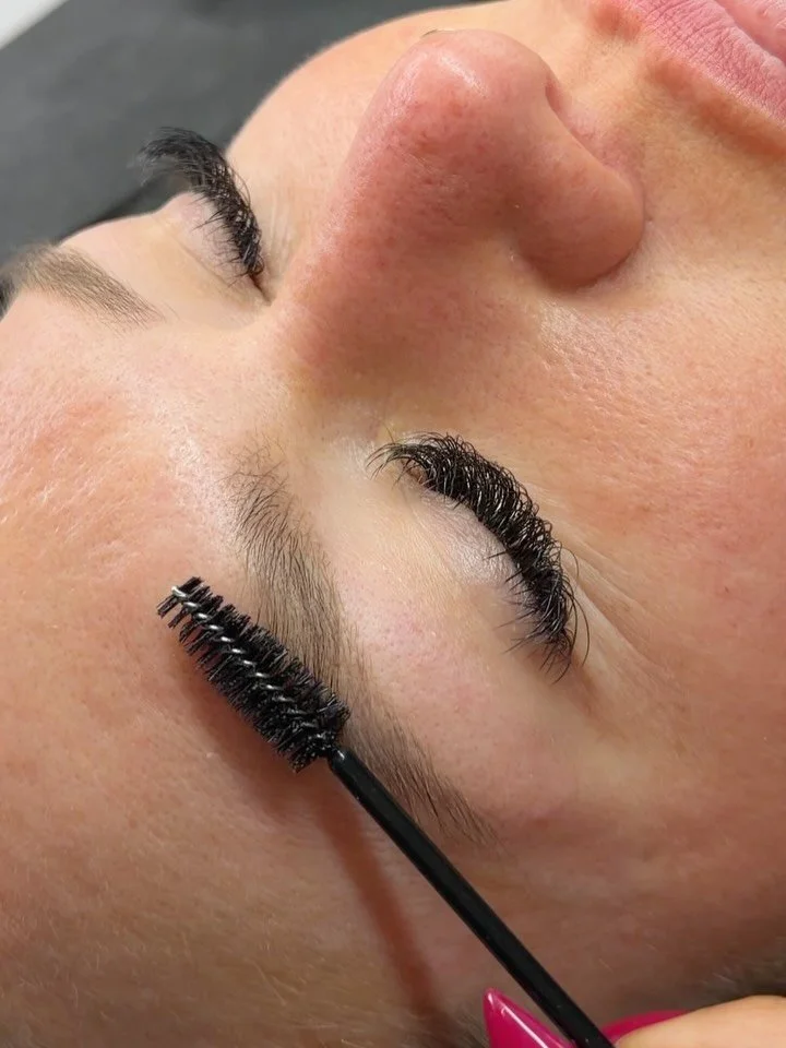 Healed brows at follow-up appointment ☀️

#combobrows