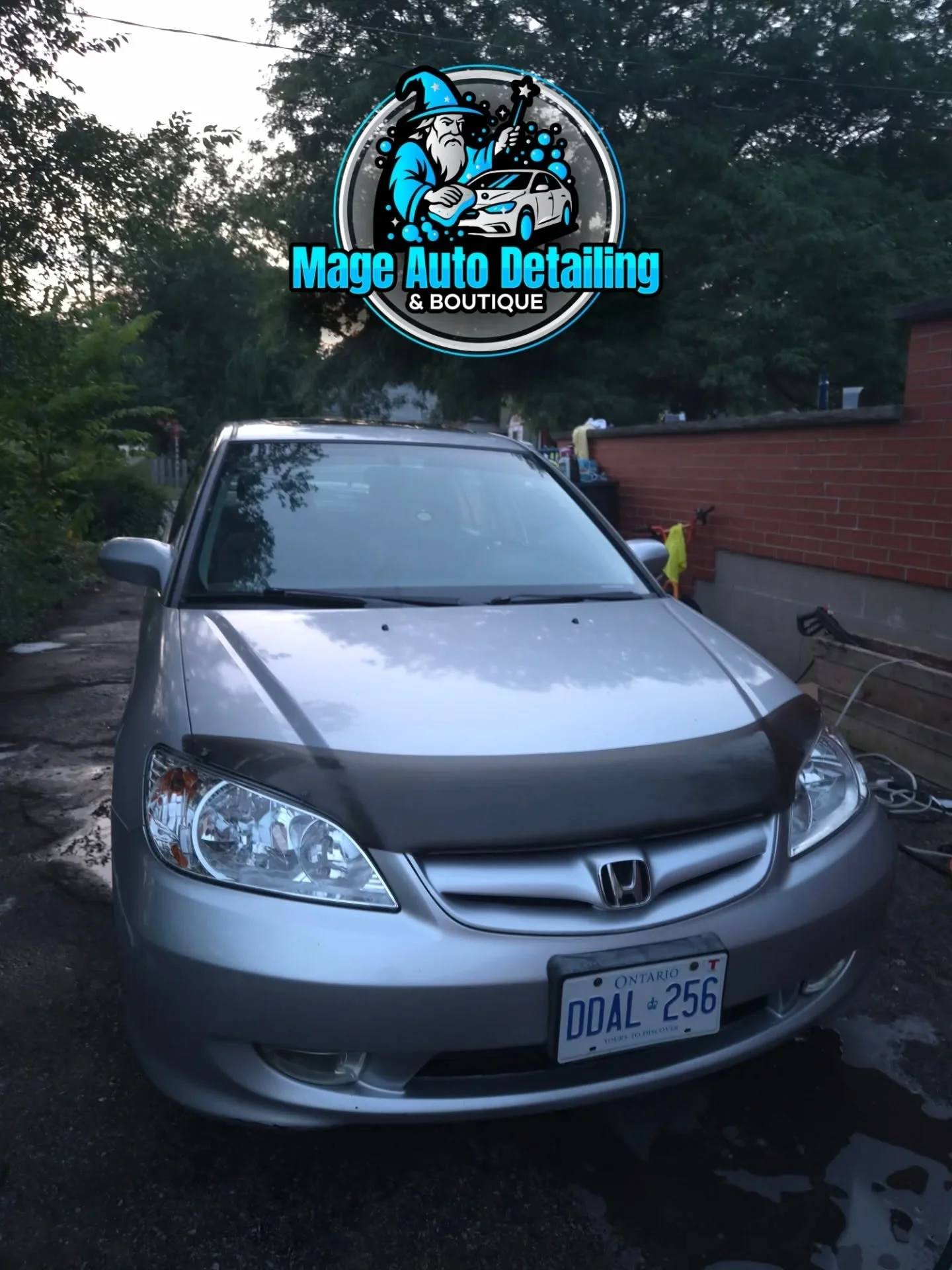 This 2005 Honda Civic LX got a nice deep interior cleaning, and a beautiful shine to the exterior! Our client was extremely happy as we strive for 🧙&zwj;♂️

Our website is in development, so stay tuned for the release! For the mean time 👇🏻

📥 Mes