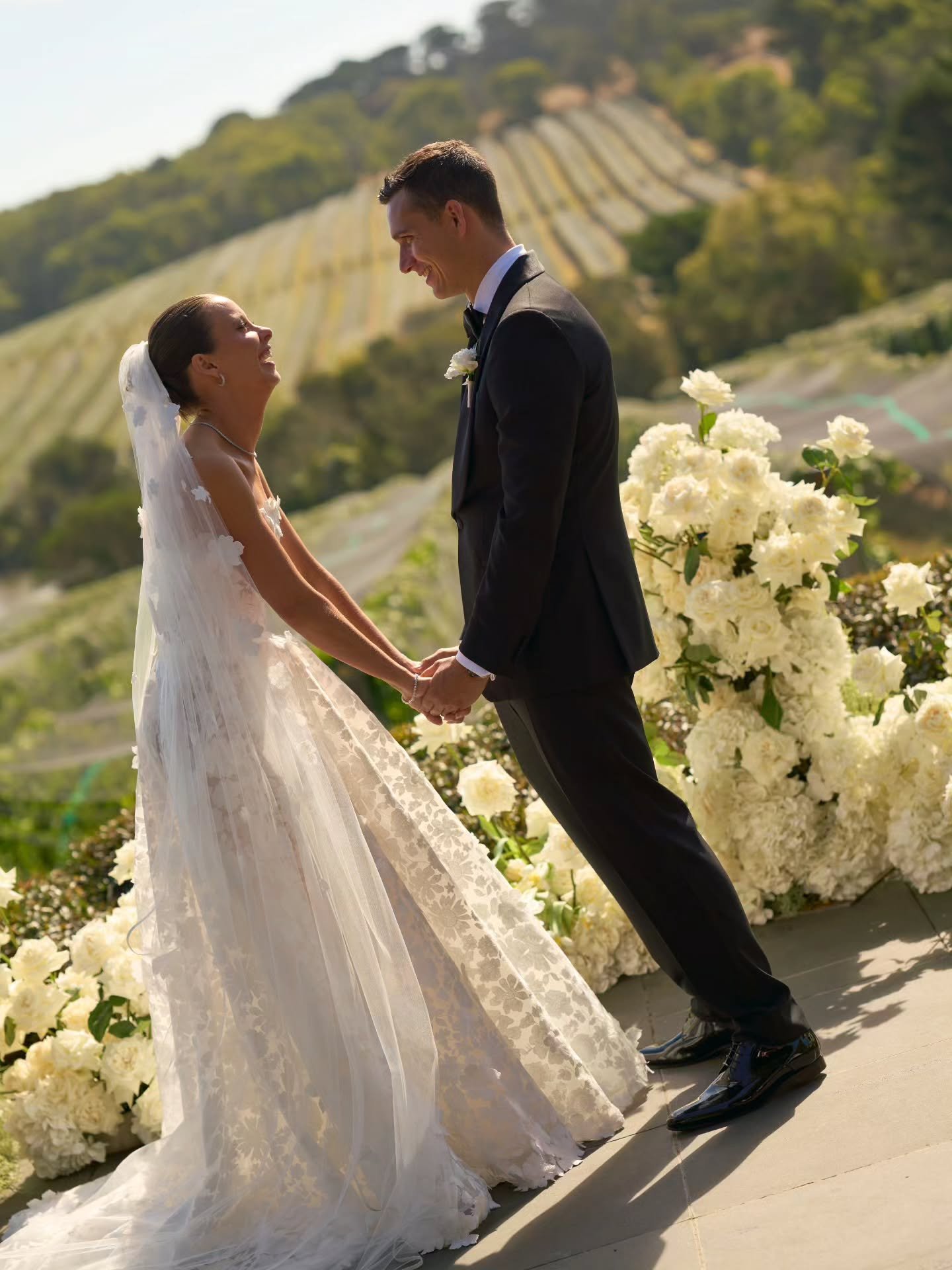 E + L 

Shot for @tenacresagency