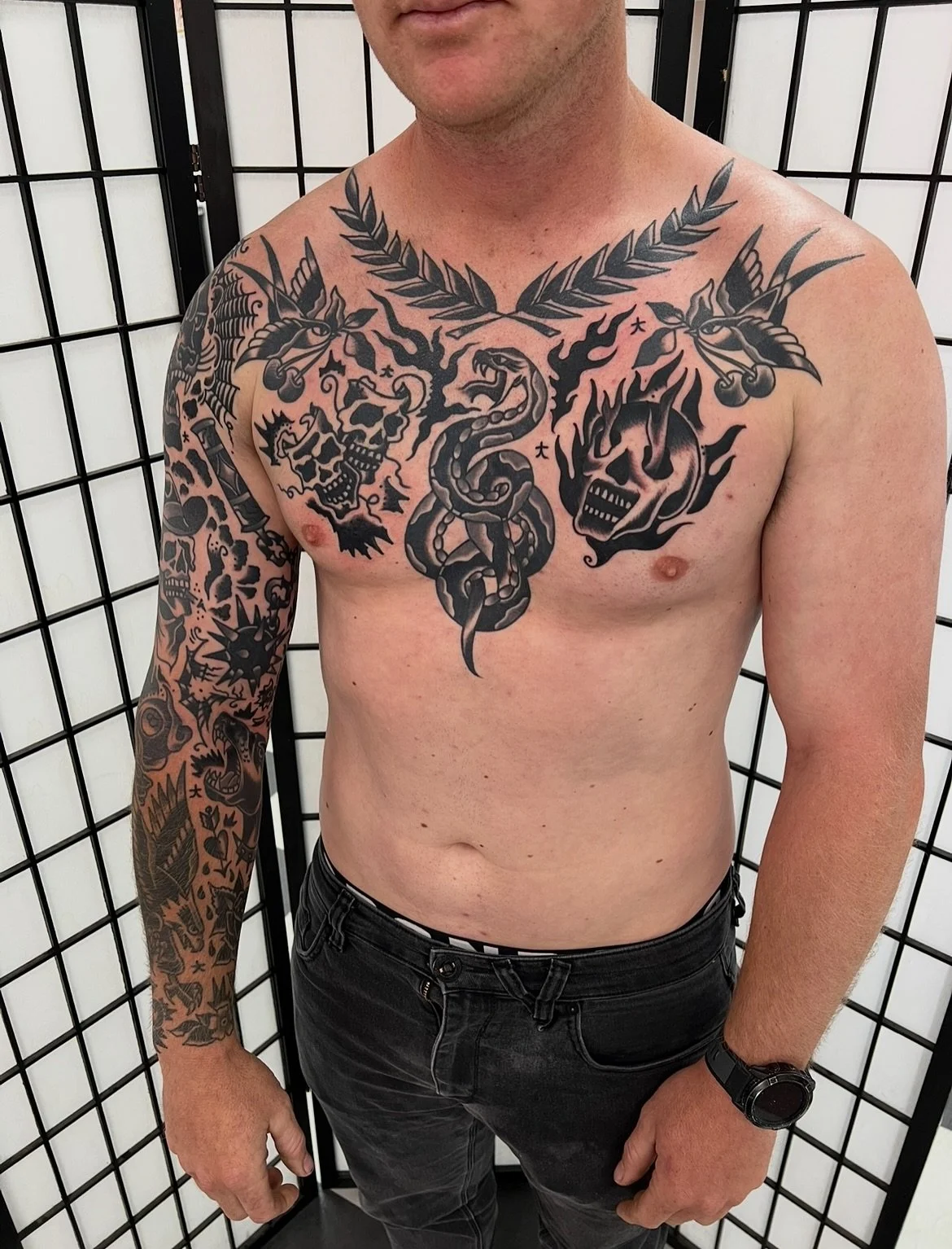 Full sleeve and chest made @carlisletattooco this year. If you would like to get tattooed in the first 3 months of 2026 send me a DM. I&rsquo;ll be guesting in Texas 🇺🇸 and Sydney 🇦🇺 within that timeframe. Let&rsquo;s make something fun!