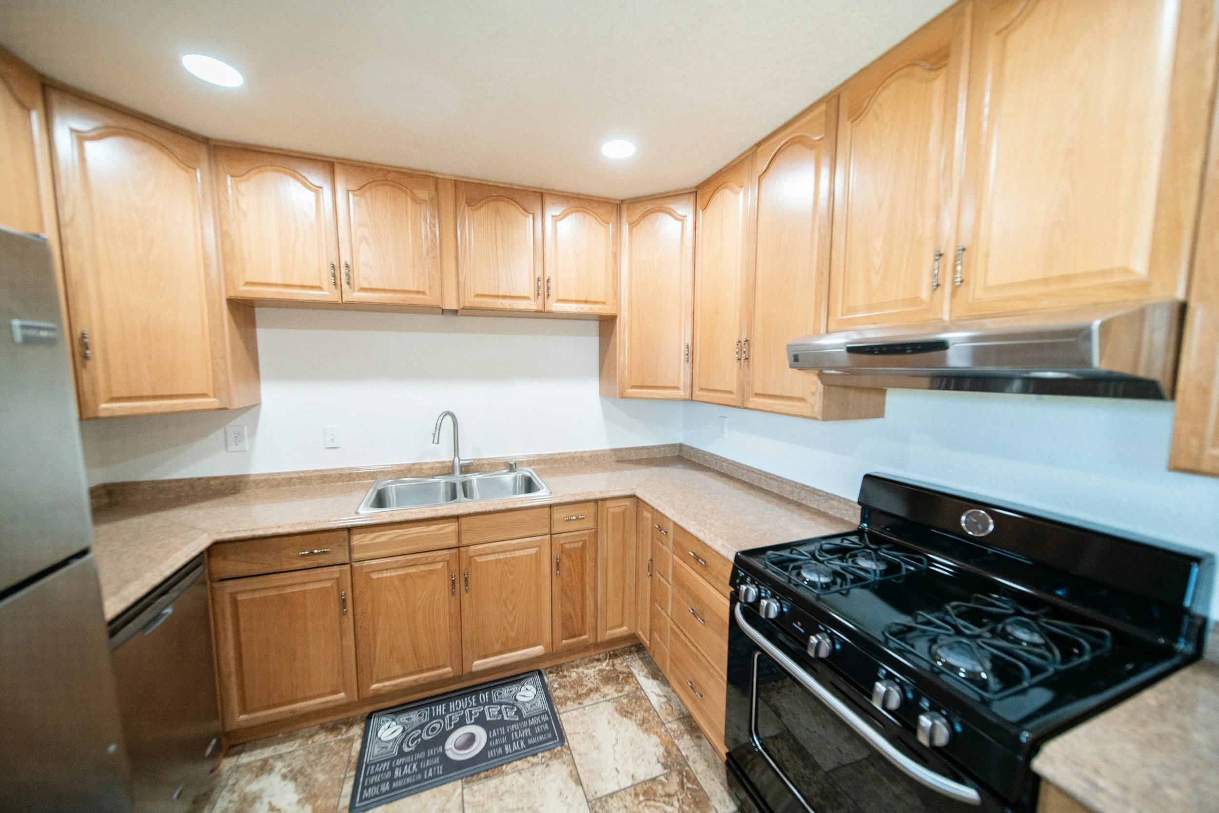 Why Landlords Should Book Professional Cleaning Between Tenants
