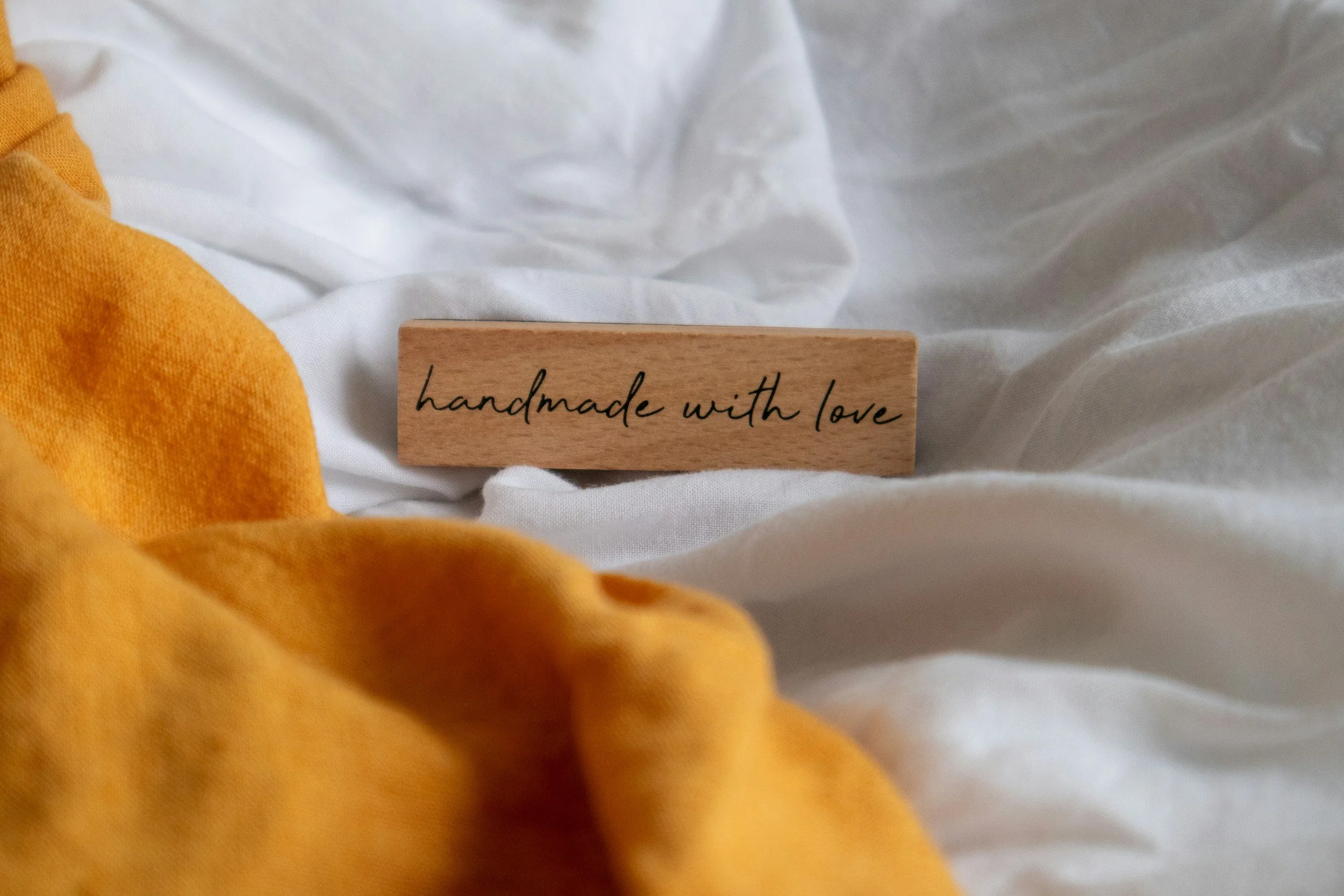 How Clean Linen Improves Guest Reviews