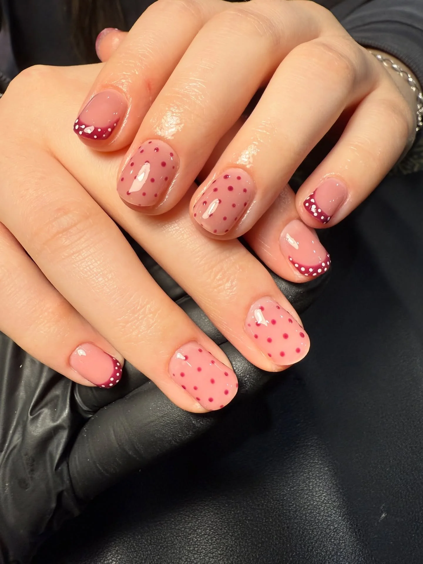 Some super cute and delicate polka dots for Heidi, we also changed her nail shape slightly at this appointment. 

#biabnails #builderinabottlenails #buildergelnails #nailart #polkadotnails #heywoodnajls #manchesternails