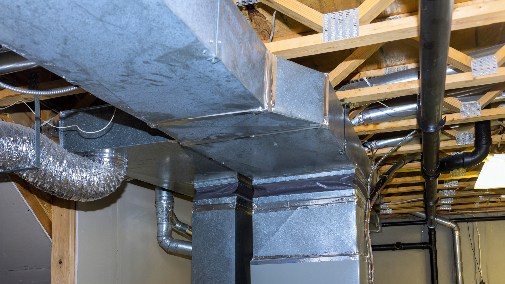 Brislin-Inc_Ductwork-Feature-4_1920x1080.png