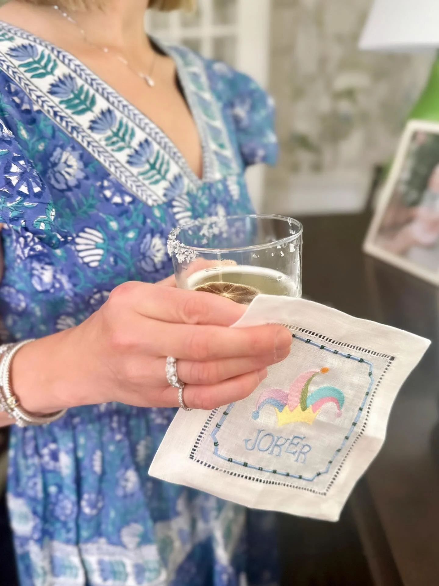 Charming, wild, and always invited! Everybody loves a joker! 💗🐲🍸

#mahjong #cocktailnapkins #hostess