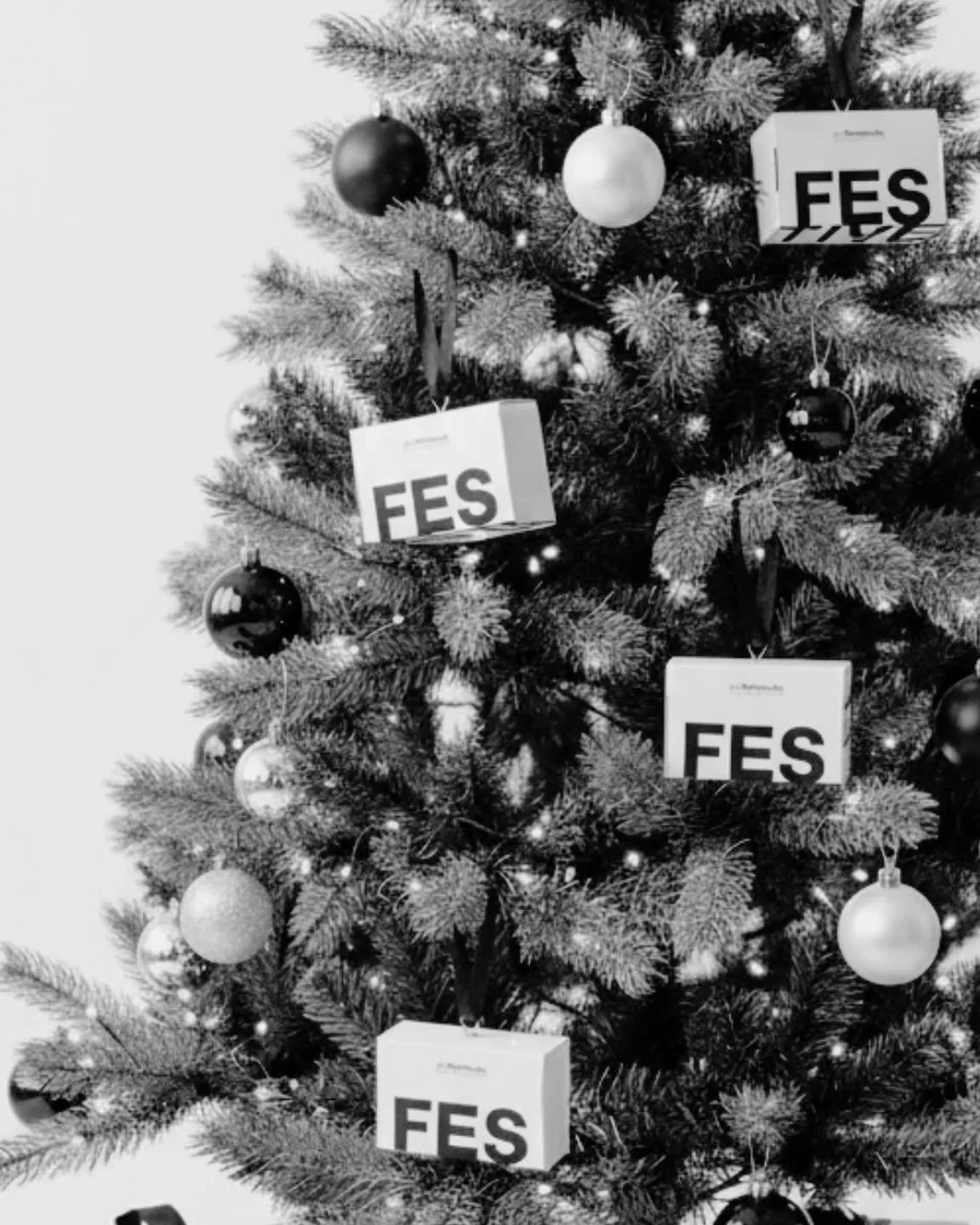 It&rsquo;s never too late to gift skin health 🤍
 
Choose from 4 festive promos to elevate your skin journey:
1️⃣ E.X.F.O. cleanse + A.G.E. serum
2️⃣ E.X.F.O. cleanse + HYDRA serum
3️⃣ E.X.F.O. cleanse + VITA C serum
4️⃣ E.X.F.O. cleanse + MELA serum