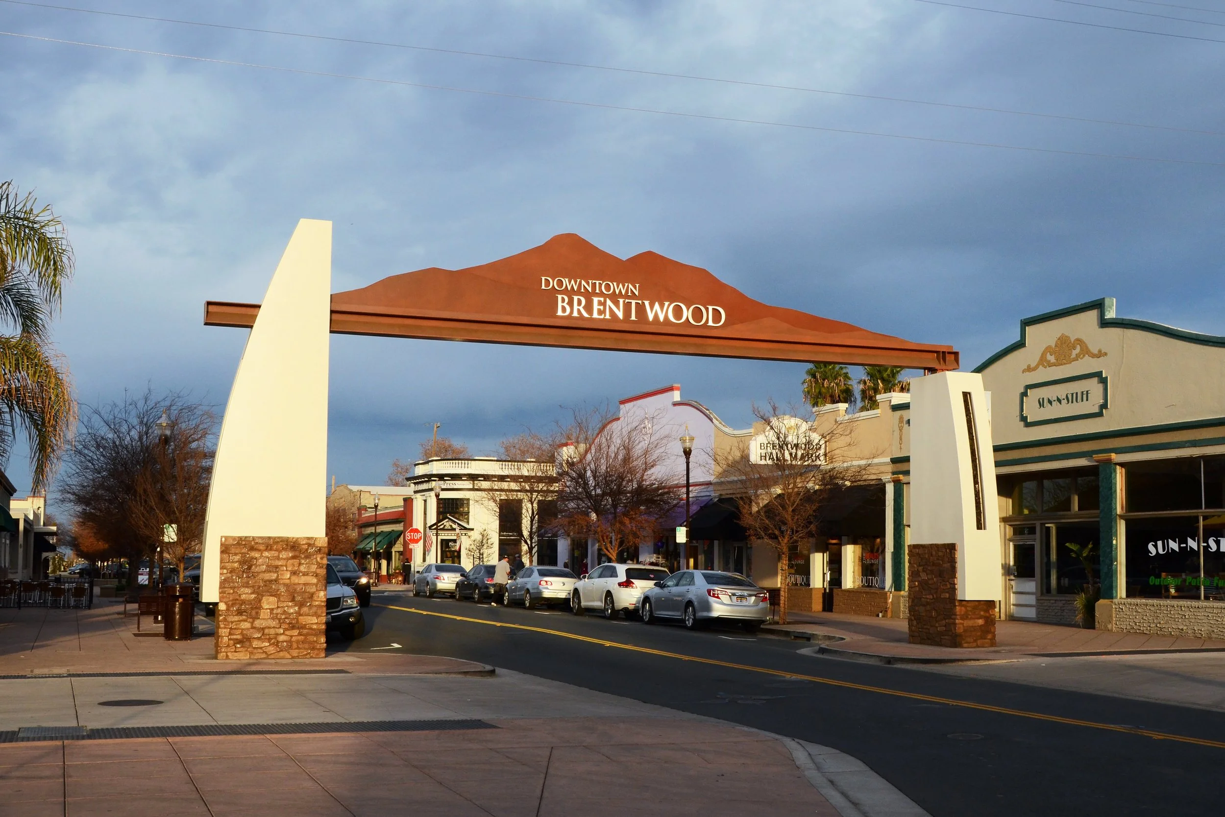 Social Media Management in Brentwood CA - What Small Business Owners Need to Know