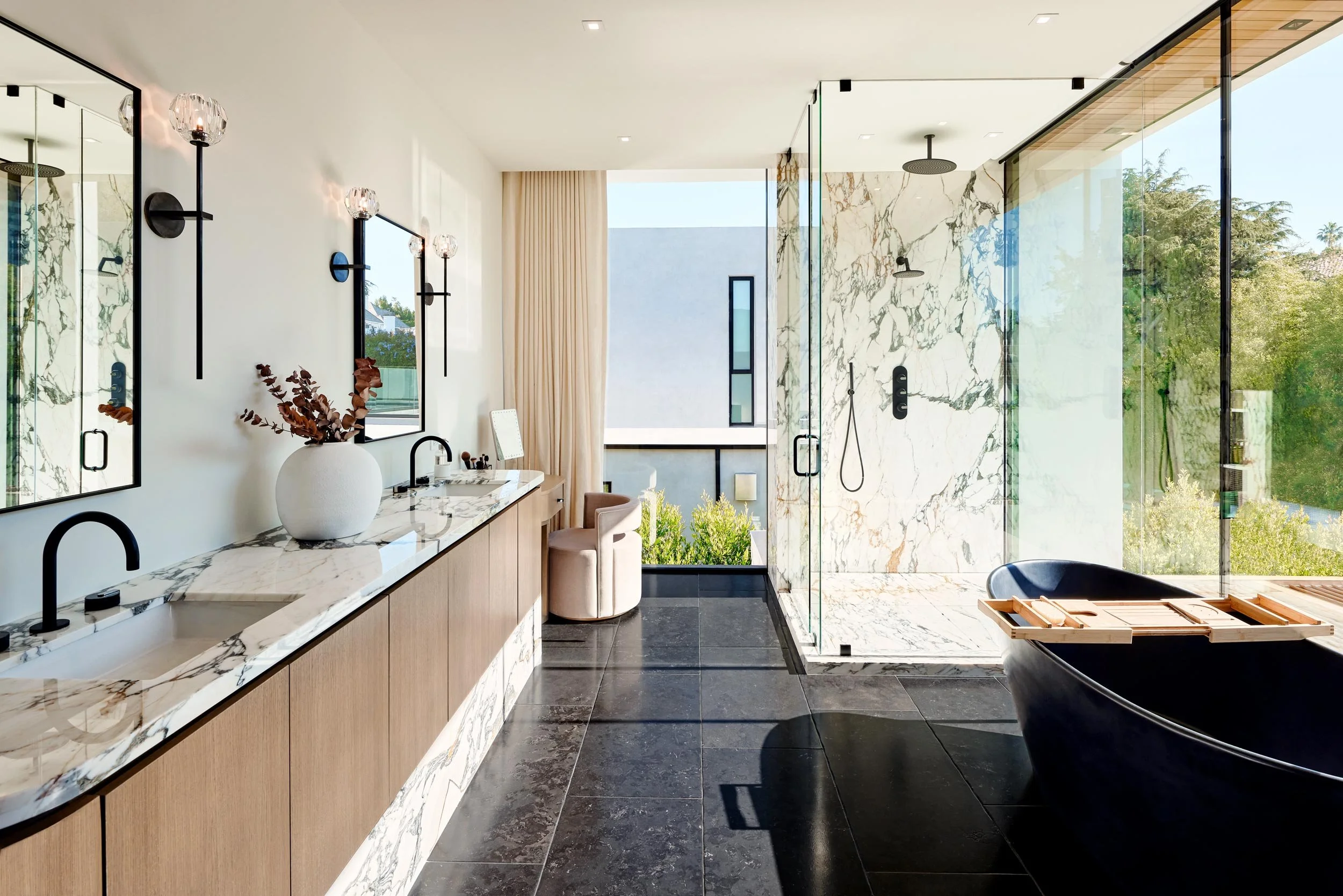 IR_WARNER_MASTER_BATHROOM_0041.jpg