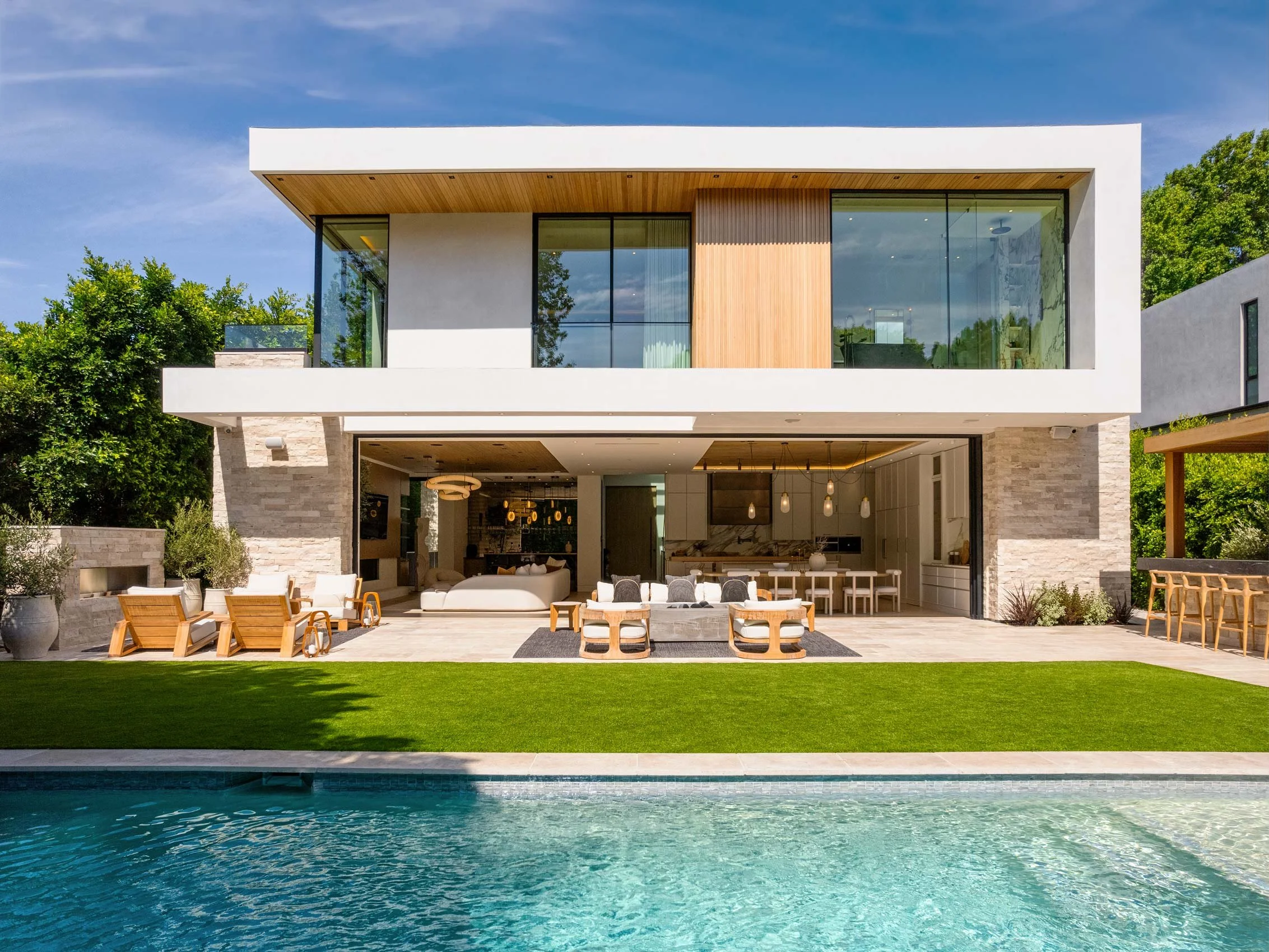 DRONE_BACK_HOUSE_POOL_0038.jpg