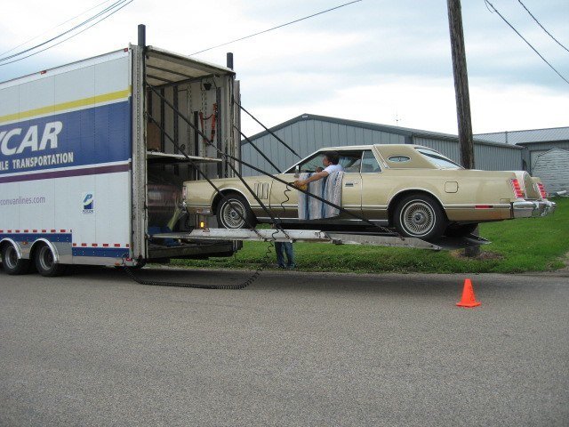loading Lincoln 006.jpg