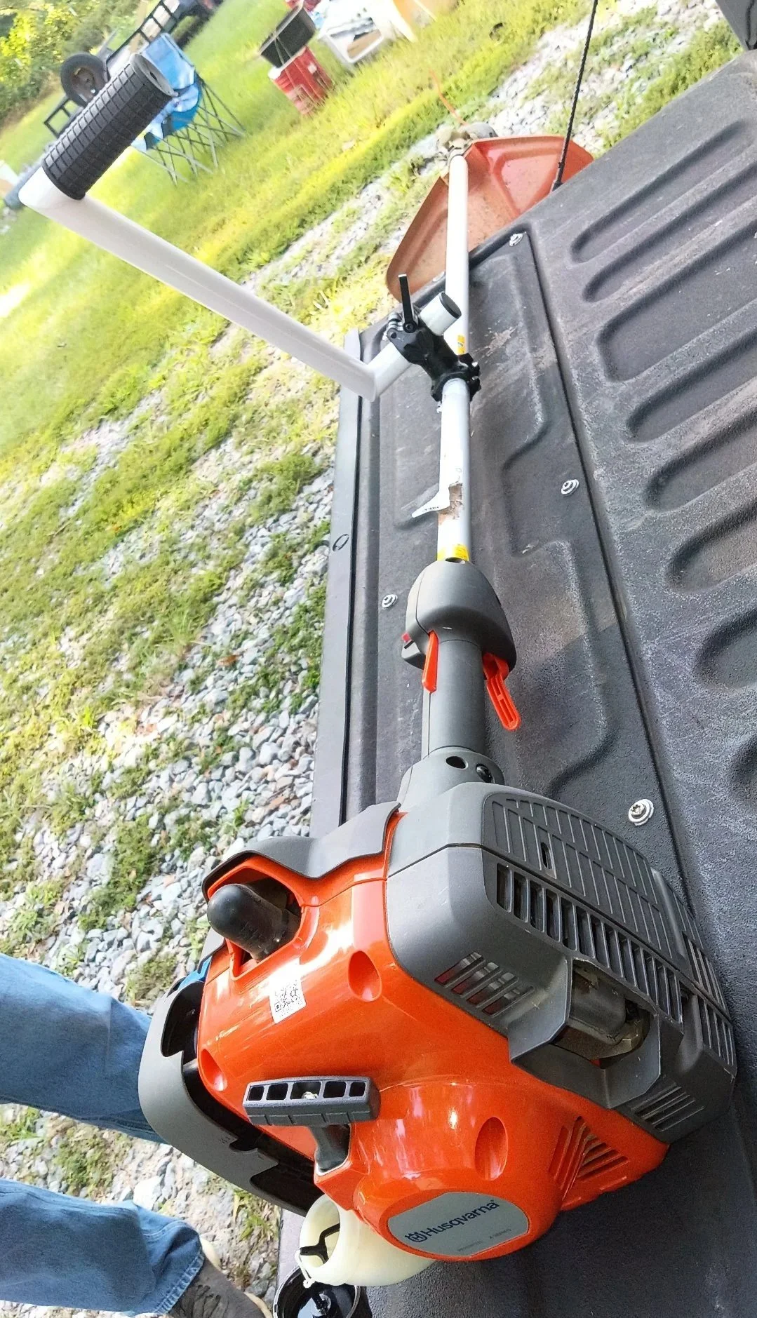 Husqvarna 122L String Trimmer