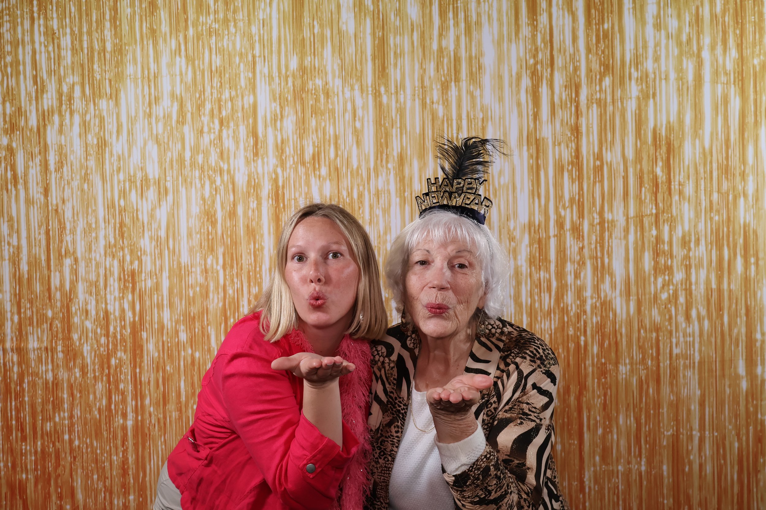 Sarasota photo booth rentals for weddings, parties, senior living events, and corporate events. Serving Sarasota, Bradenton, Lakewood Ranch & surrounding areas.