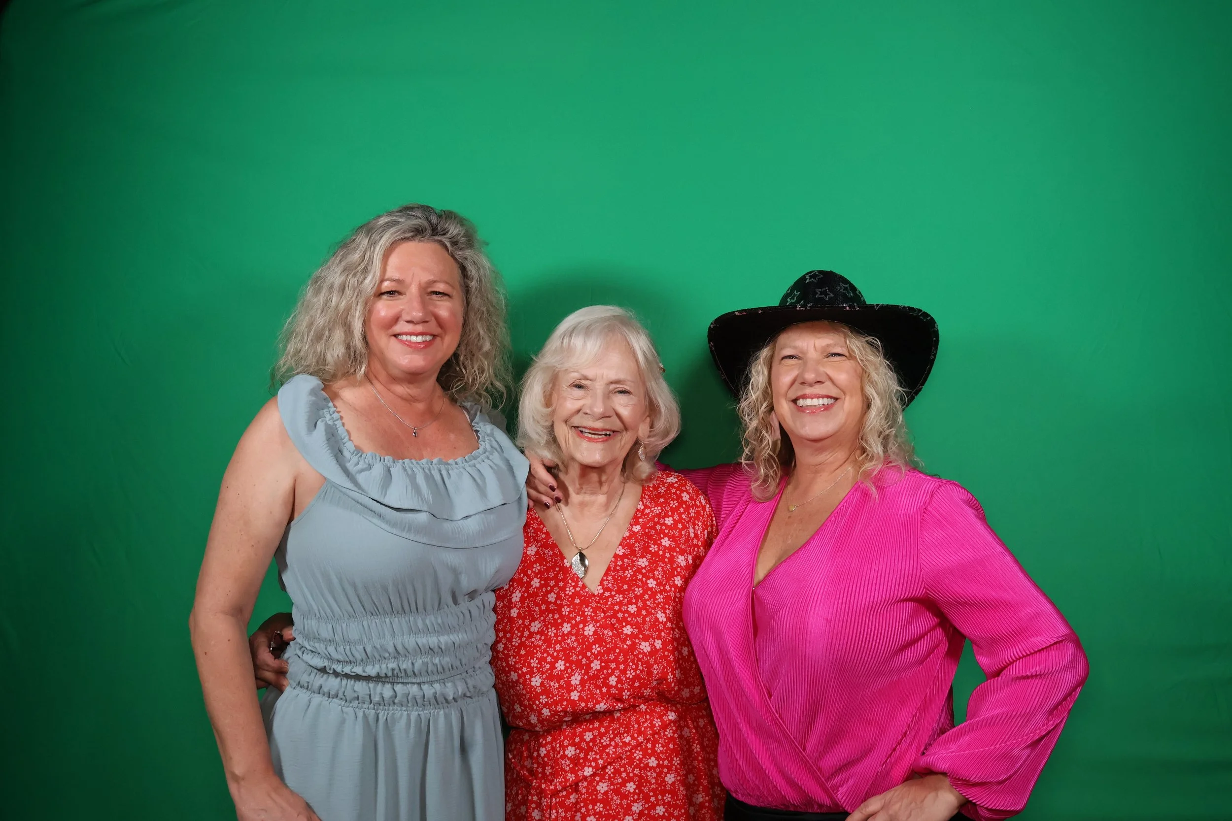 Green Screen 2.2.JPG