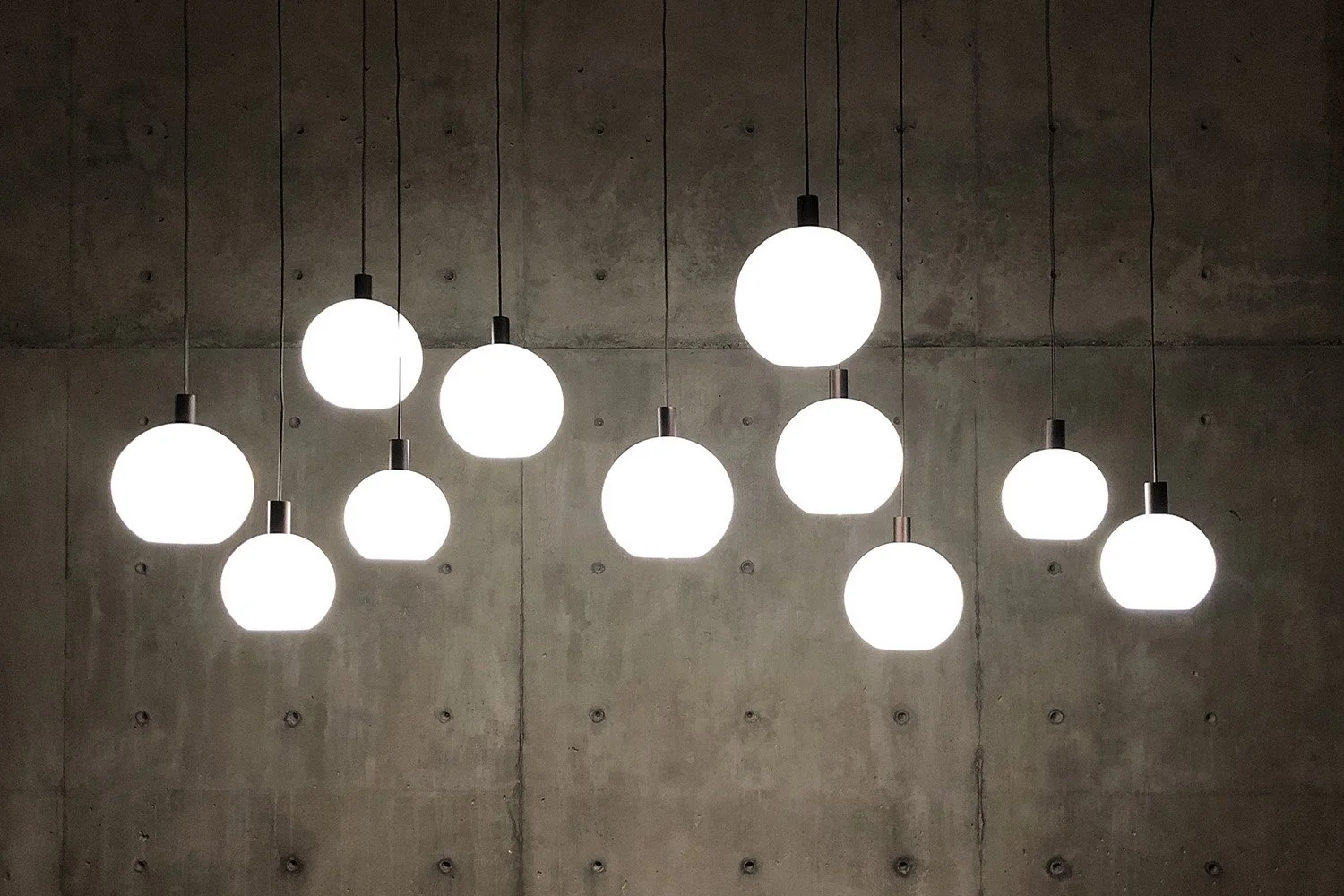 Daybreak_Interior-Chandelier-Detail.jpg