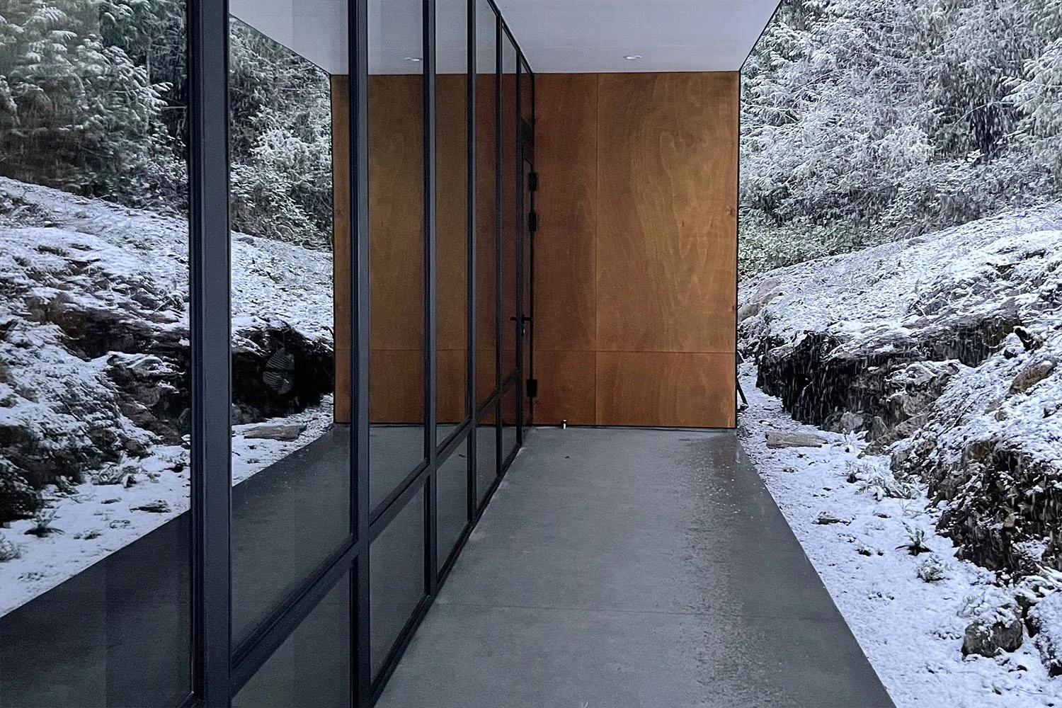 Twin-Cedars_Exterior-Entry-Winter.jpg