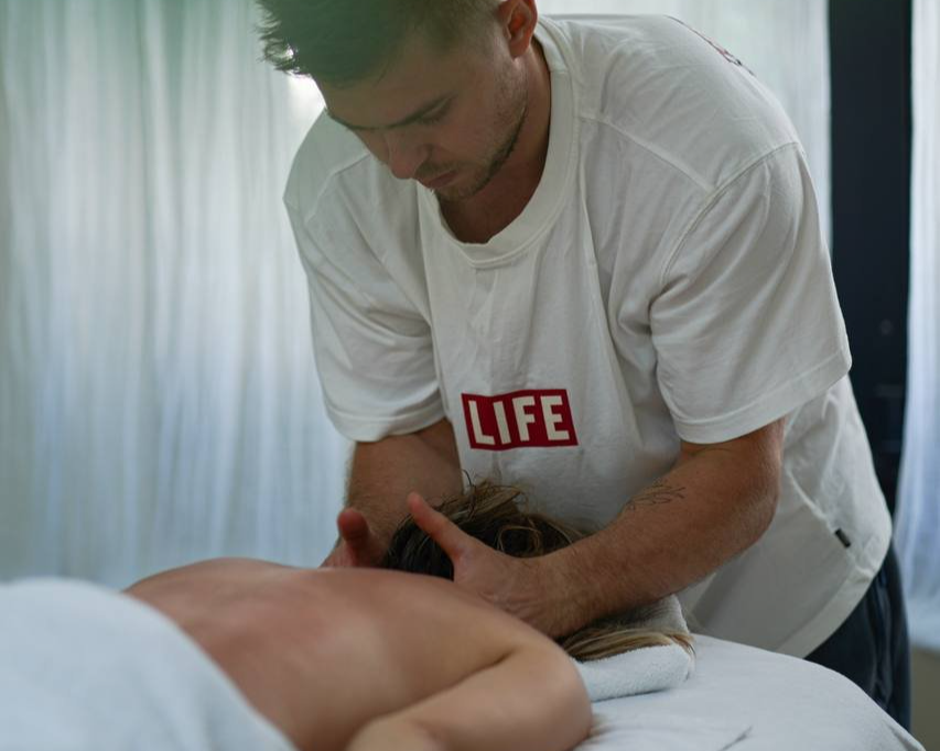 Back Massage medical approved practices for quick back recovery