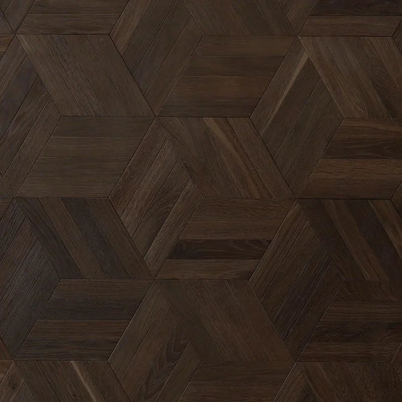 Parquet forma hexagonal en madera de Roble, nos recuerda a nuestro logo