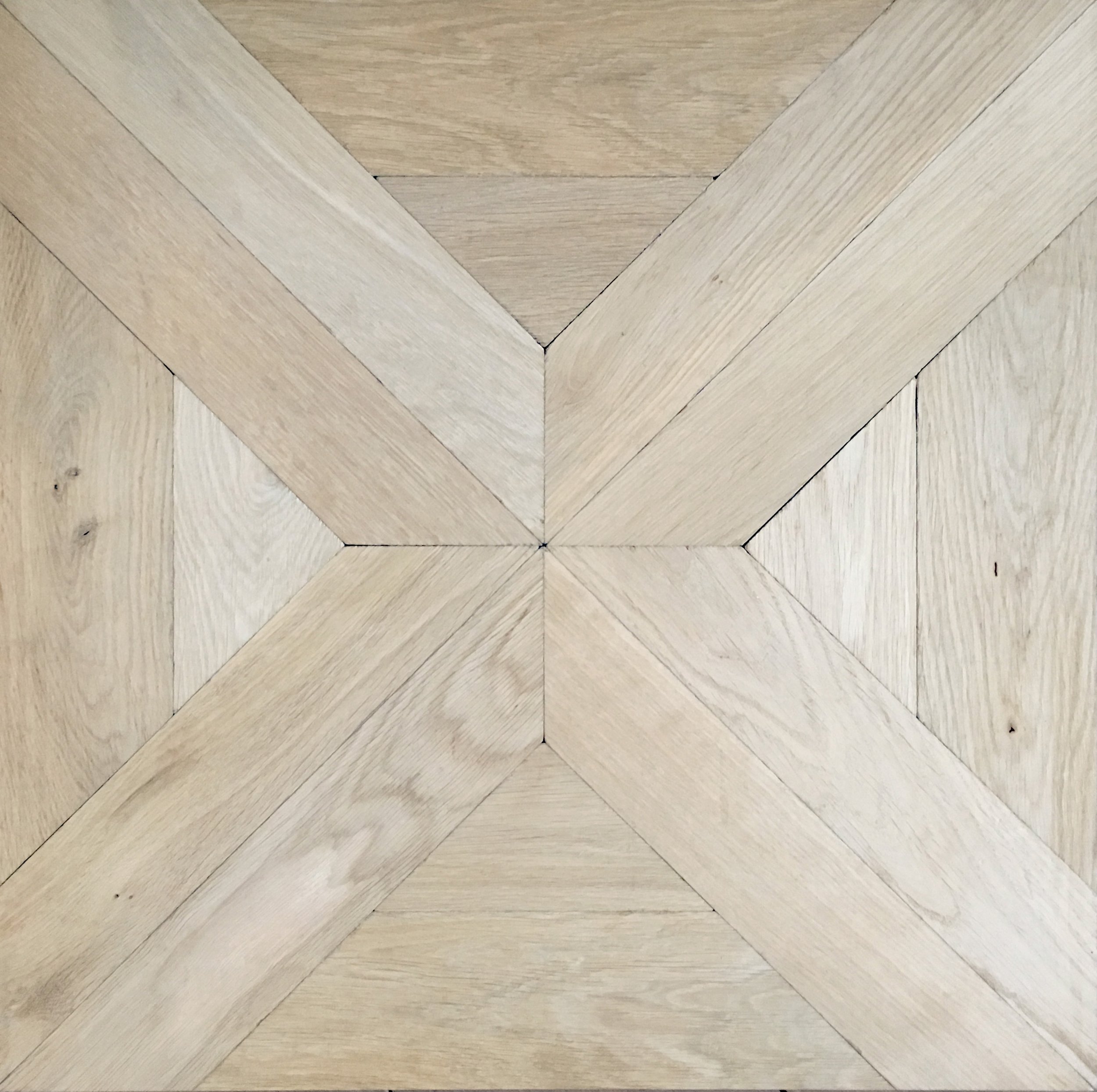 DECO 2 OAK RUSTIC UNFINISHED 600x600.jpg