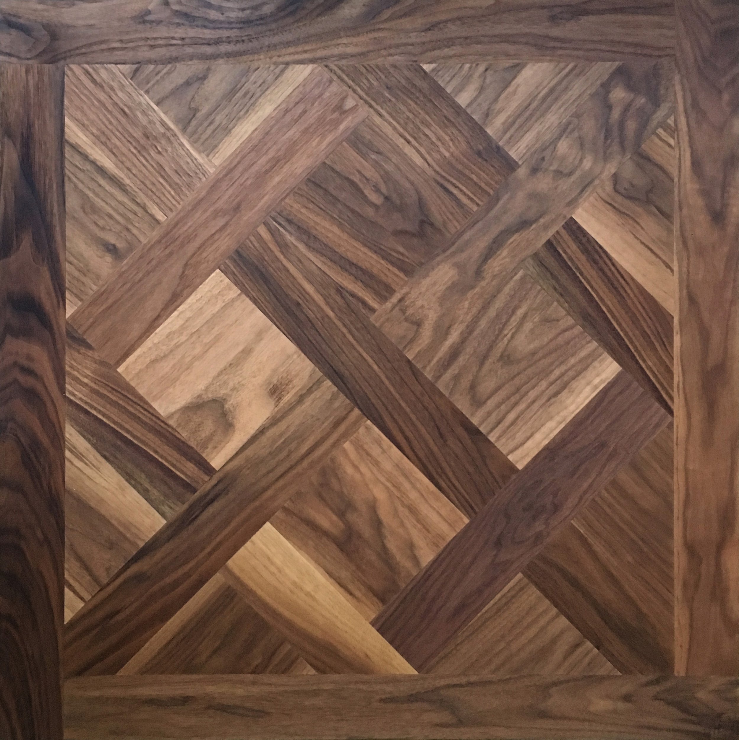 VERSAILLES AMERICAN WALNUT WAXOIL BRUSHED 800x800 1.jpg