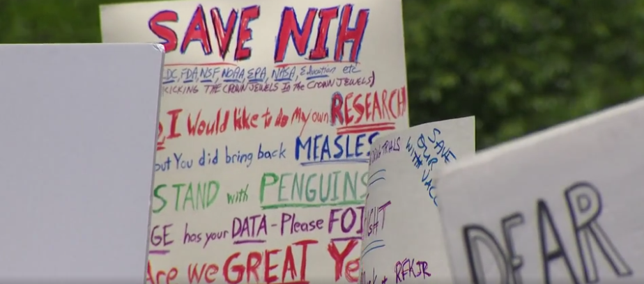 A pro-NIH protest sign