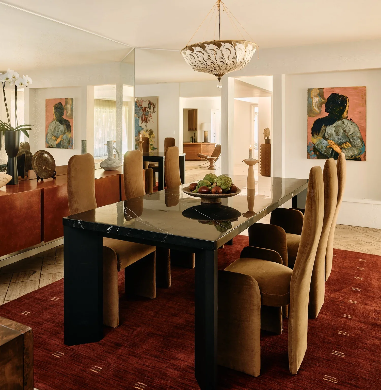 Beverly, Beverly Hills · Spatial Planning · Decor Selection · Styling

