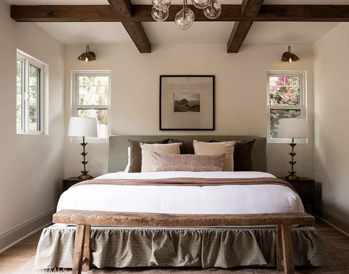 Bungalow Heaven, Pasadena, · Spatial Planning · Art Curation & Placement · Decor Selection · Styling