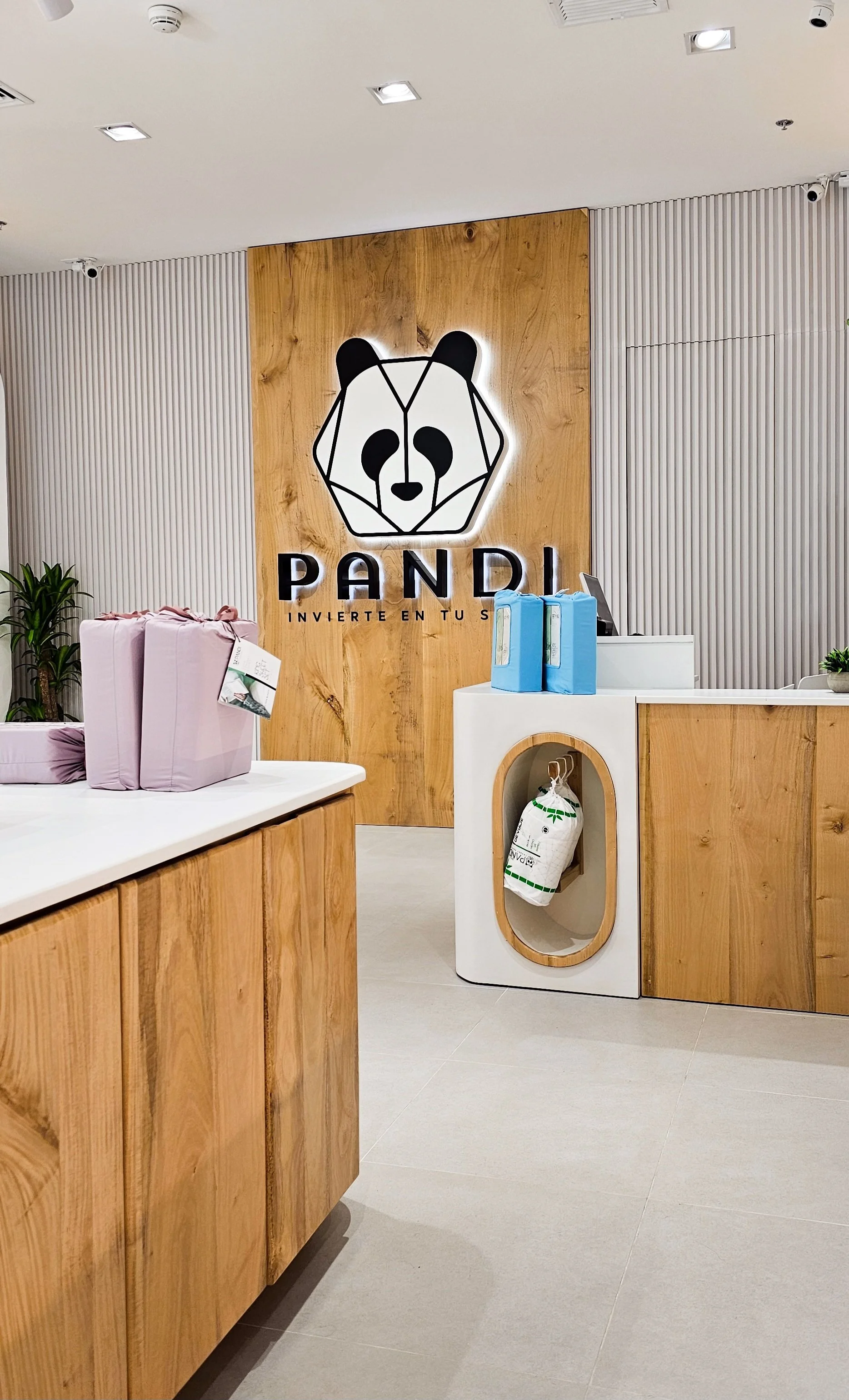 Tienda Pandi (Essentia Arquitectura)