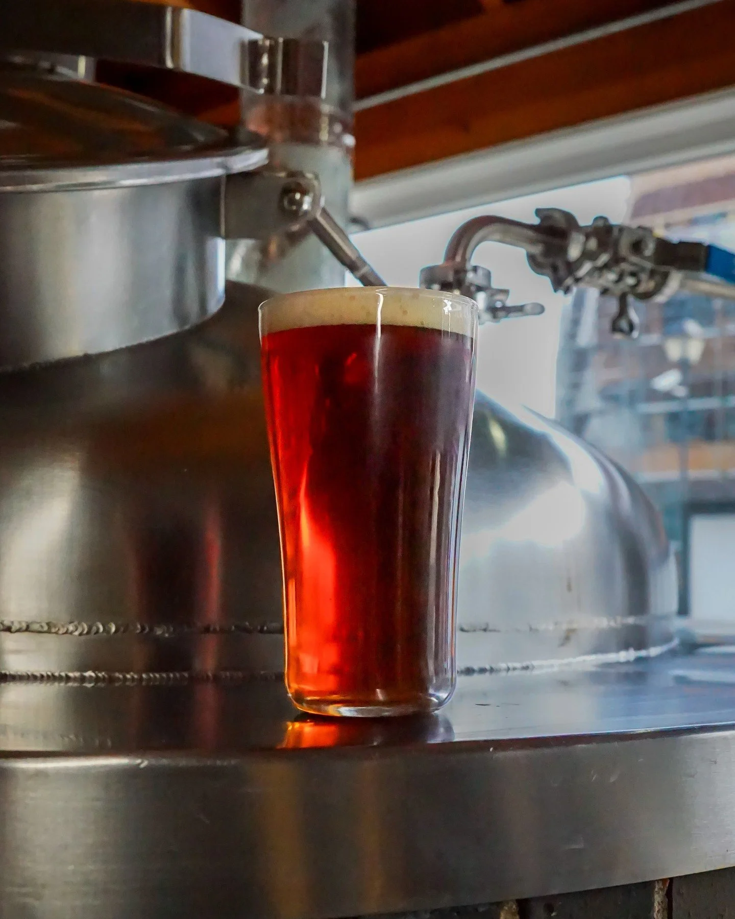 View Royal Vienna Lager has arrived! 

Brewed with local malts from Field @fieldfivefarm this copper classic pours with toasty bread crust, soft caramel notes, and a crisp, clean finish. 
Raised in View Royal, BC. 
Drink local.