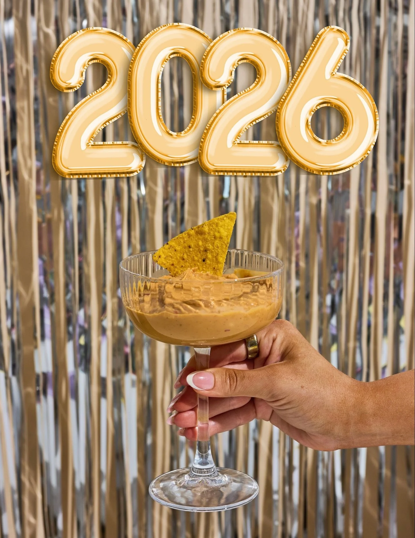 Cheers to 2026🥂✨ A fresh year with plenty to dip into!! 😋