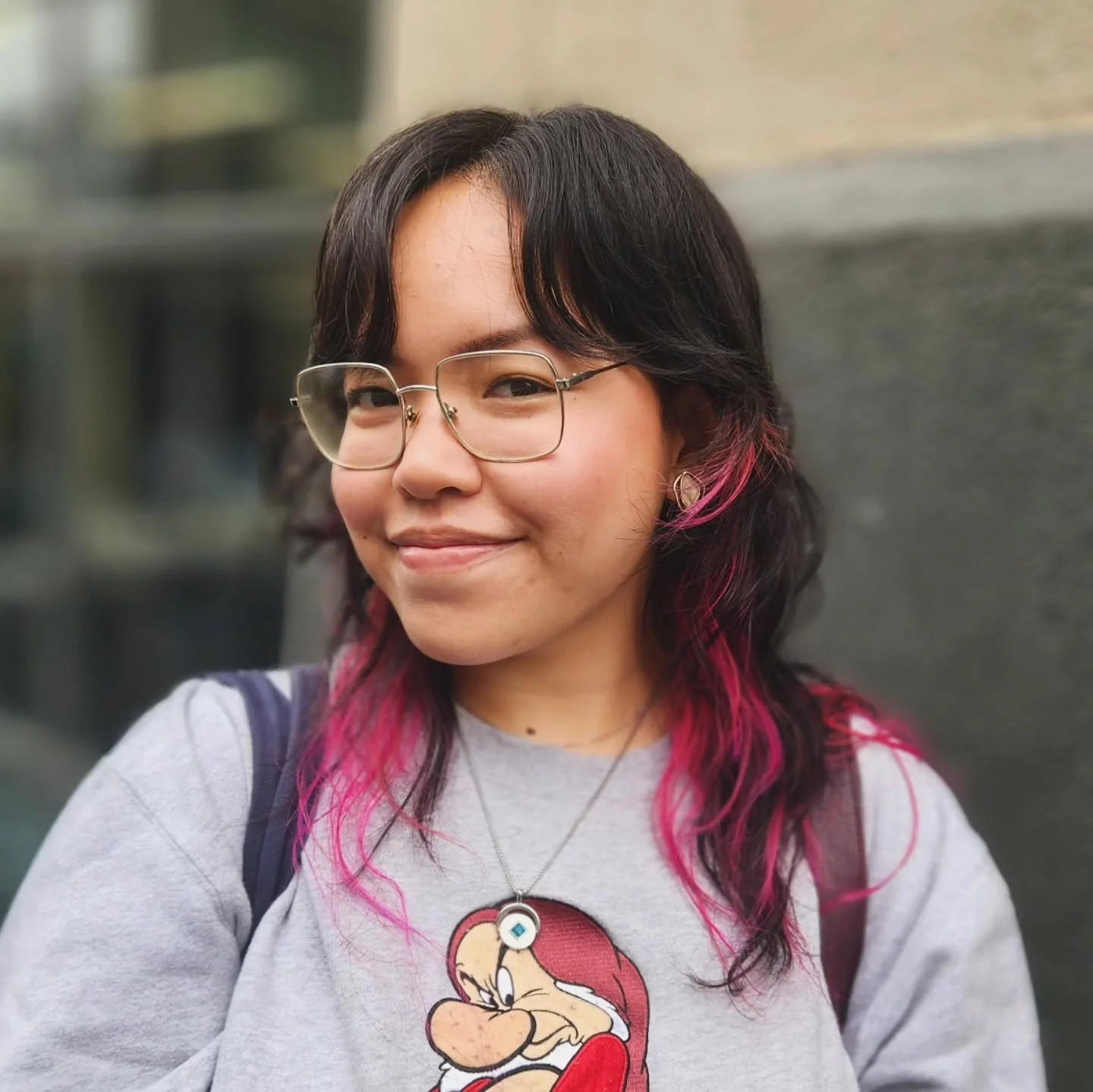 Pretty shag for @ojehnia cut with a feather razor using some of @jayne_edosalon 's techniques from yesterday's "Carving Petals" class

Thank you for the opportunity to put some of my new knowledge to the test! Can't wait to see where it tak