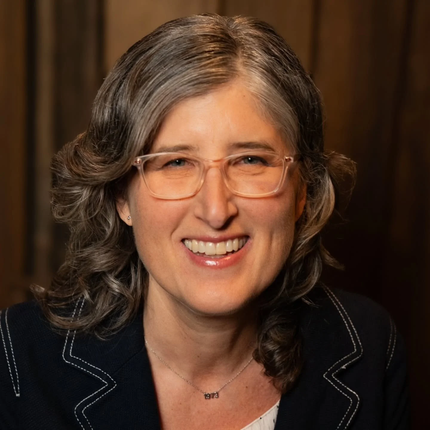 Had such a great time getting new headshots for @carolynmacklerbooks

📸💄💇&zwj;♀️ by me
@maxstudios.nyc