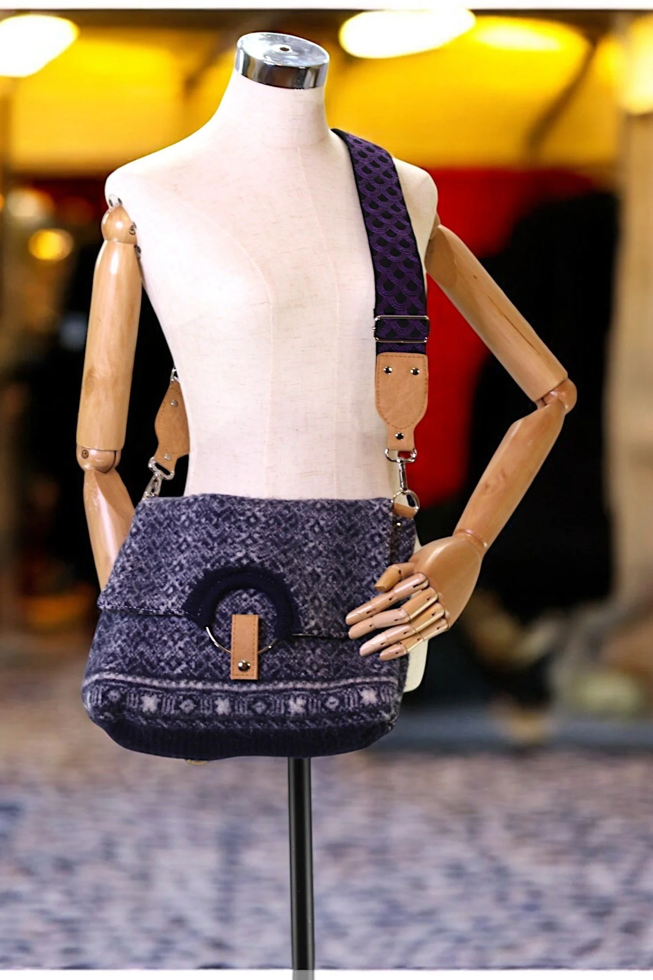 Hobo-blue-mannequin-Photoroom (1).jpg