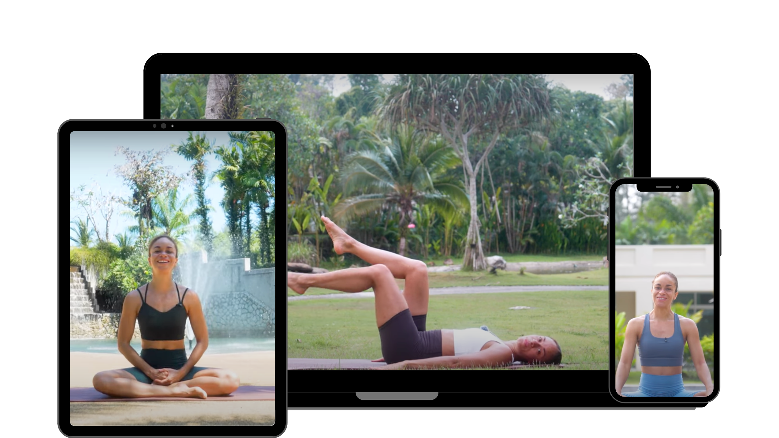 Drei Geräte (Tablet, Laptop, Smartphone) zeigen Bilder von Frauen, die im Freien Yoga machen.