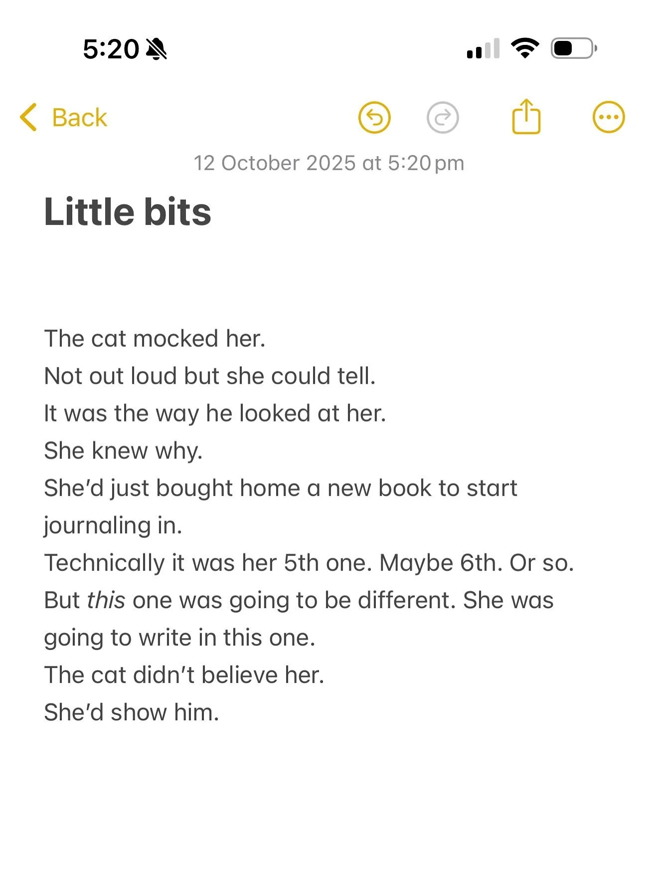 We&rsquo;re all just trying our best 😊 (but cats just seem to always look at us with side eyes 👀🤔)