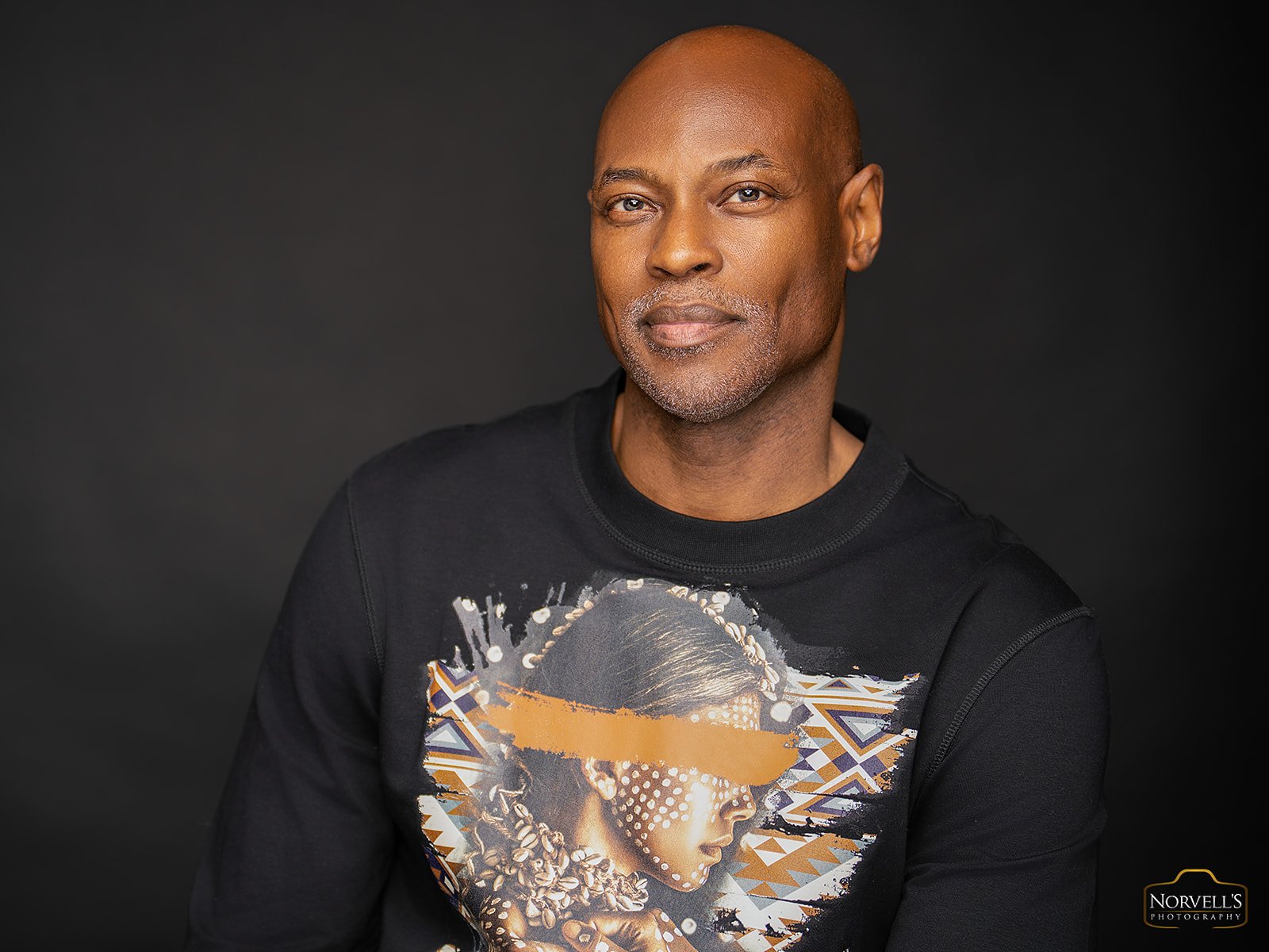 Headshot-(1 of 2)_websize.jpg