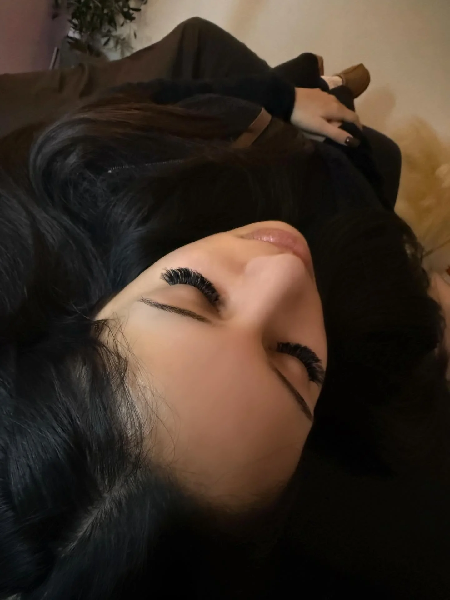 Grateful doesn&rsquo;t even cover it 💫 
Having clients who trust me enough to come back month after month means everything. You keep me busy all year and I love what I do because of you!

@lashboxla 0.03 Cashmere lashes
#lashboxla #Ibla #laceituplas