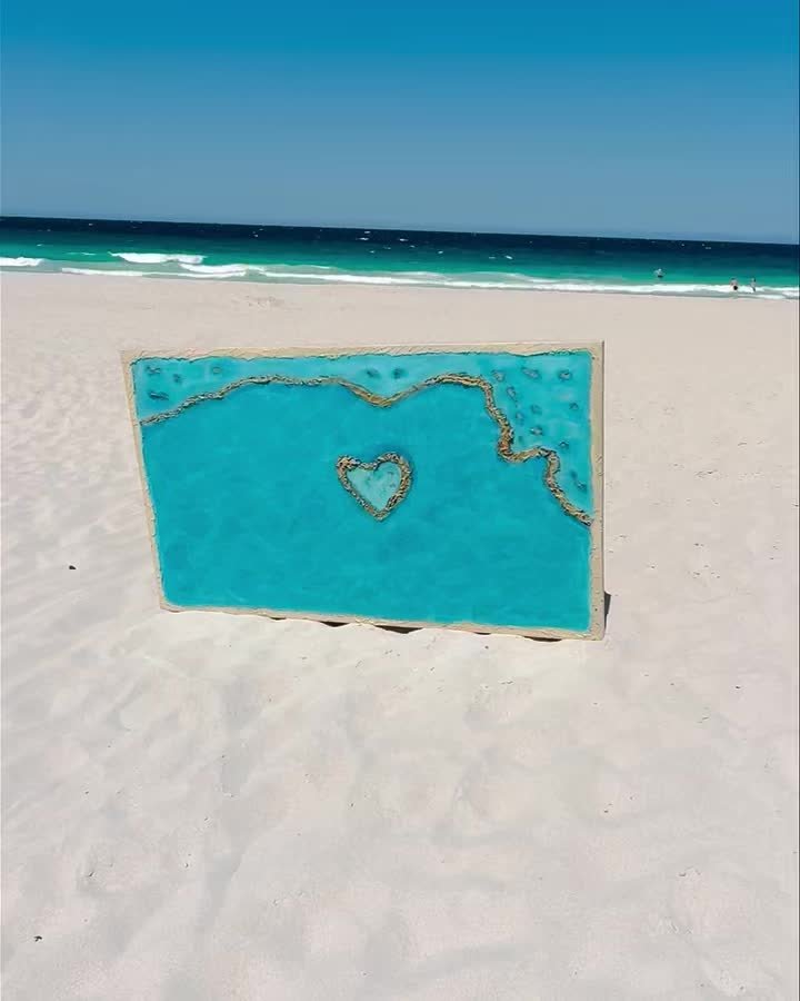 Could this be your new addition to your home?  #whitsundays #hamiltonislandair #heartcoralreef #artistsoninstagram #aussiebeachlife #coastaldecor