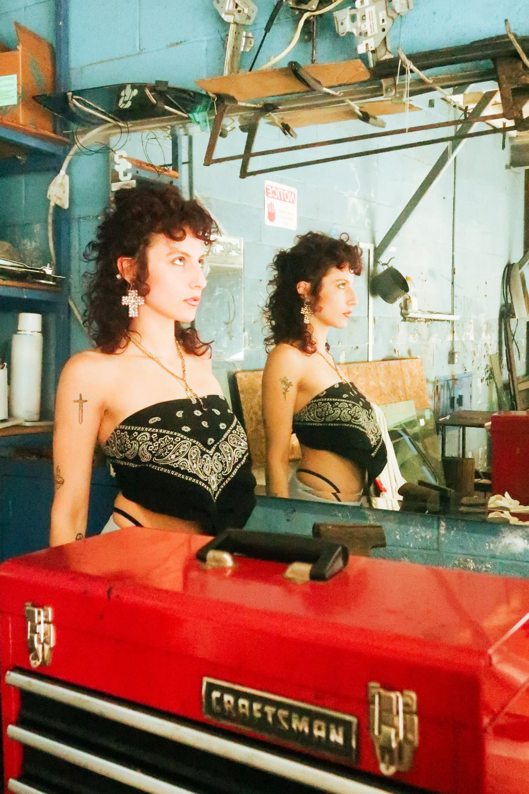 BODY SHOP