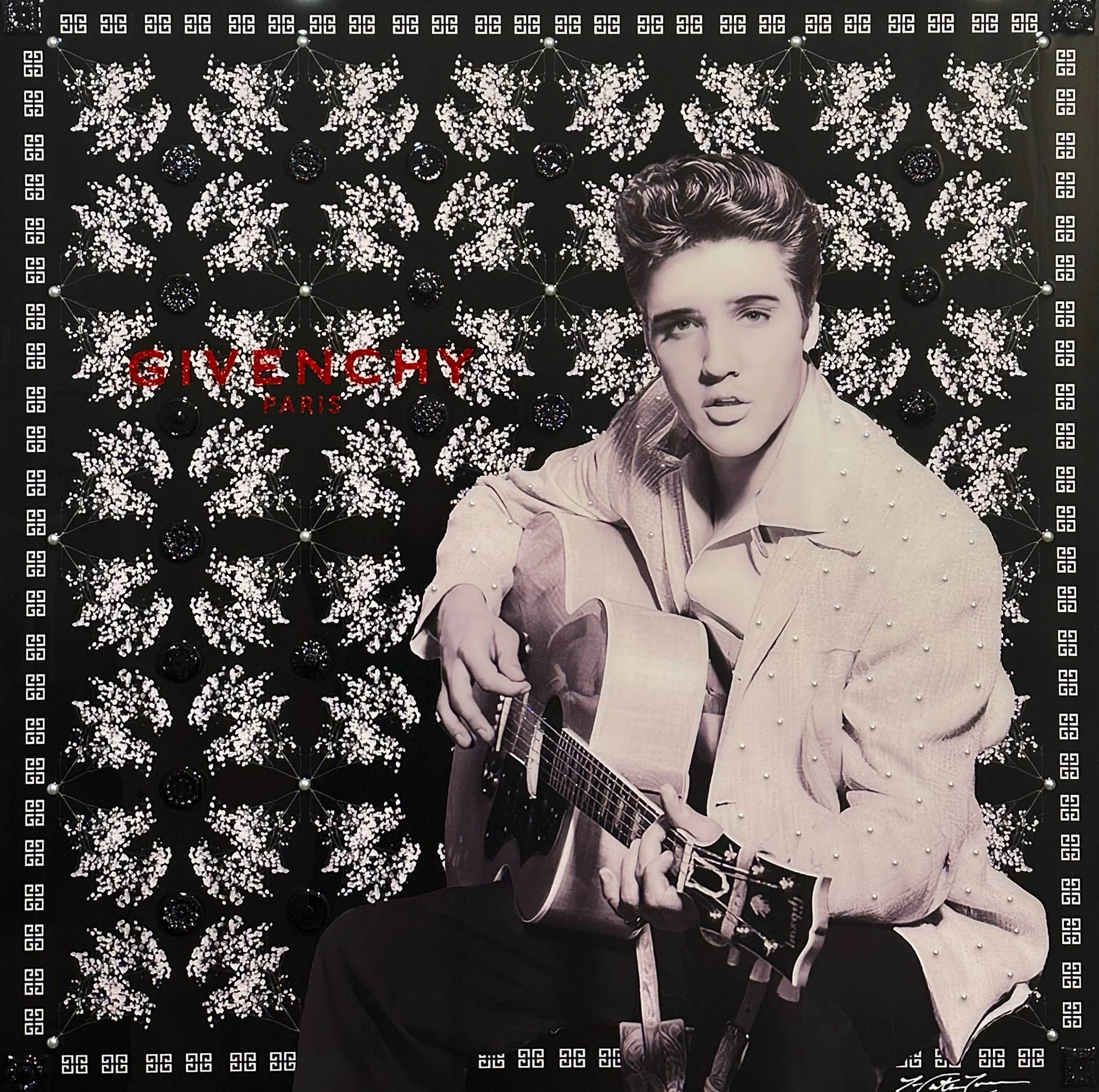 Elvis Mood is a 40 × 30-inch original mixed-media artwork celebrating Elvis Presley, the legendary King of Rock and Roll. Hunter Connor combines monochrome portraiture, bold patterns and nostalgic details to capture Elvis’s unmistakable charisma, mus