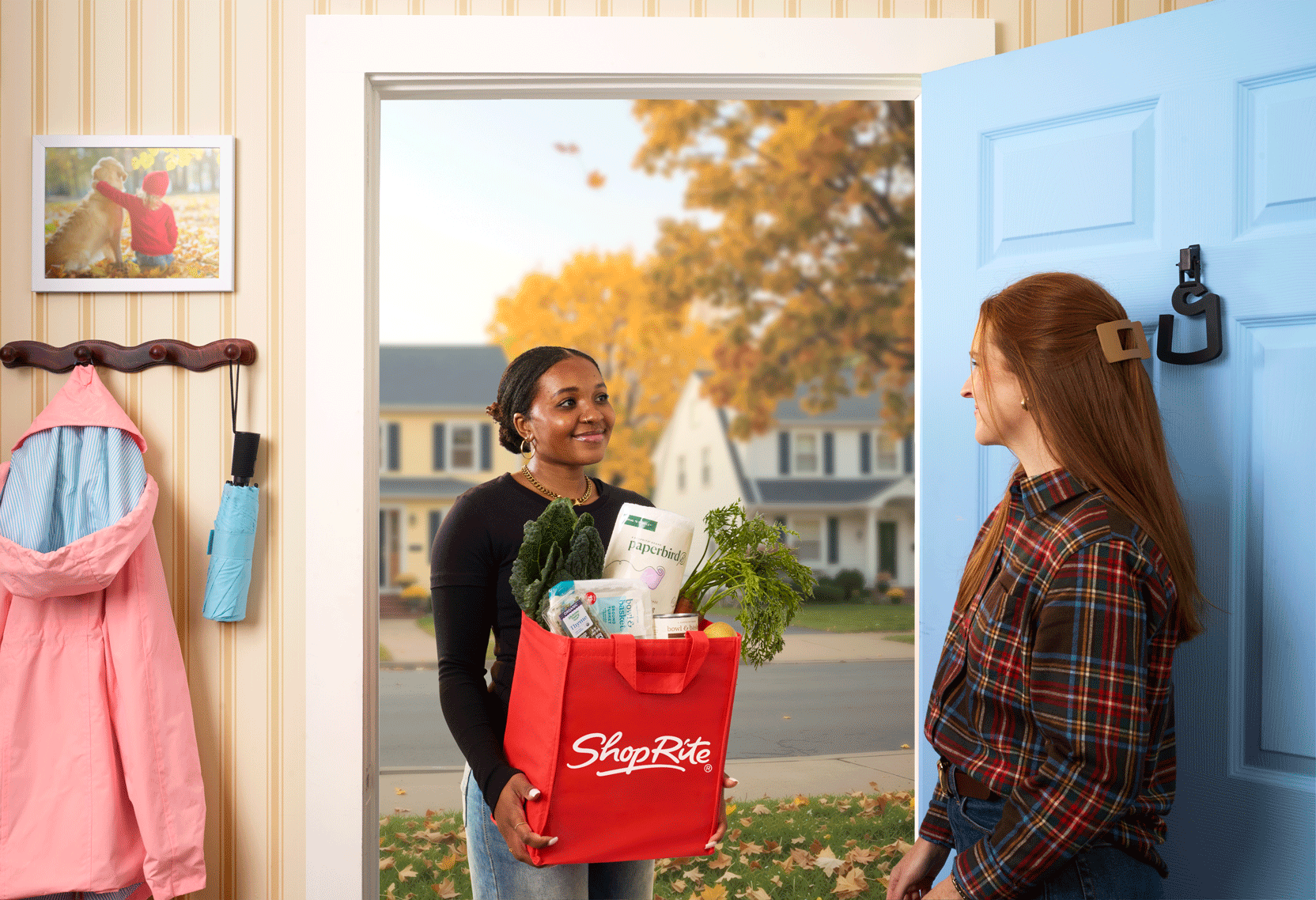 MKTG-108915_WakefernLaunch_ShopRiteBag_HandOff_GIF_0413-2.gif