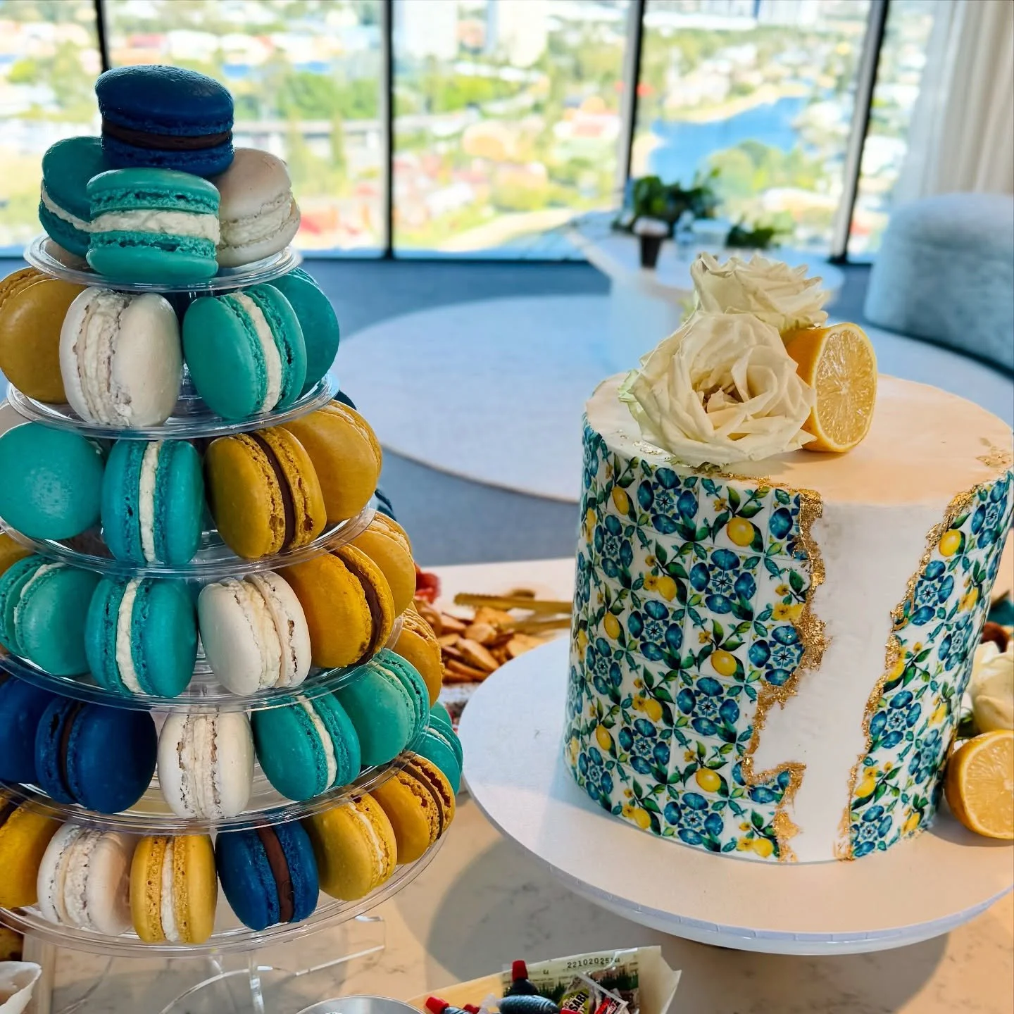 A tower of 60 macarons 🍋💙
filled with coconut buttercream and chocolate ganache✨🤍

🎨 Custom colours &amp; flavours available
📍 Brisbane - Gold Coast | DM to order

#MacaronTower #ColourfulDesserts #CustomMacarons #BrisbaneBaker #SweetDelightsAU 