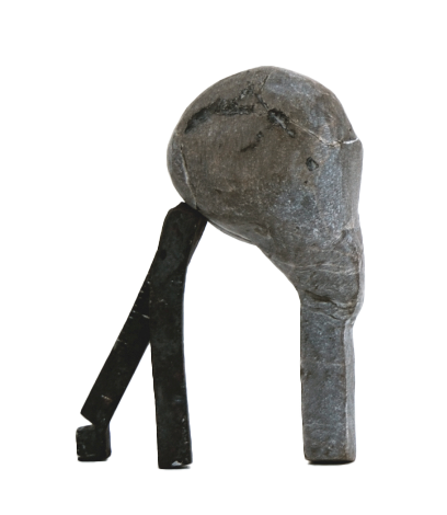 Hombre elefante (2014) | 9 x 6 x 12 cm | Hierro y piedra