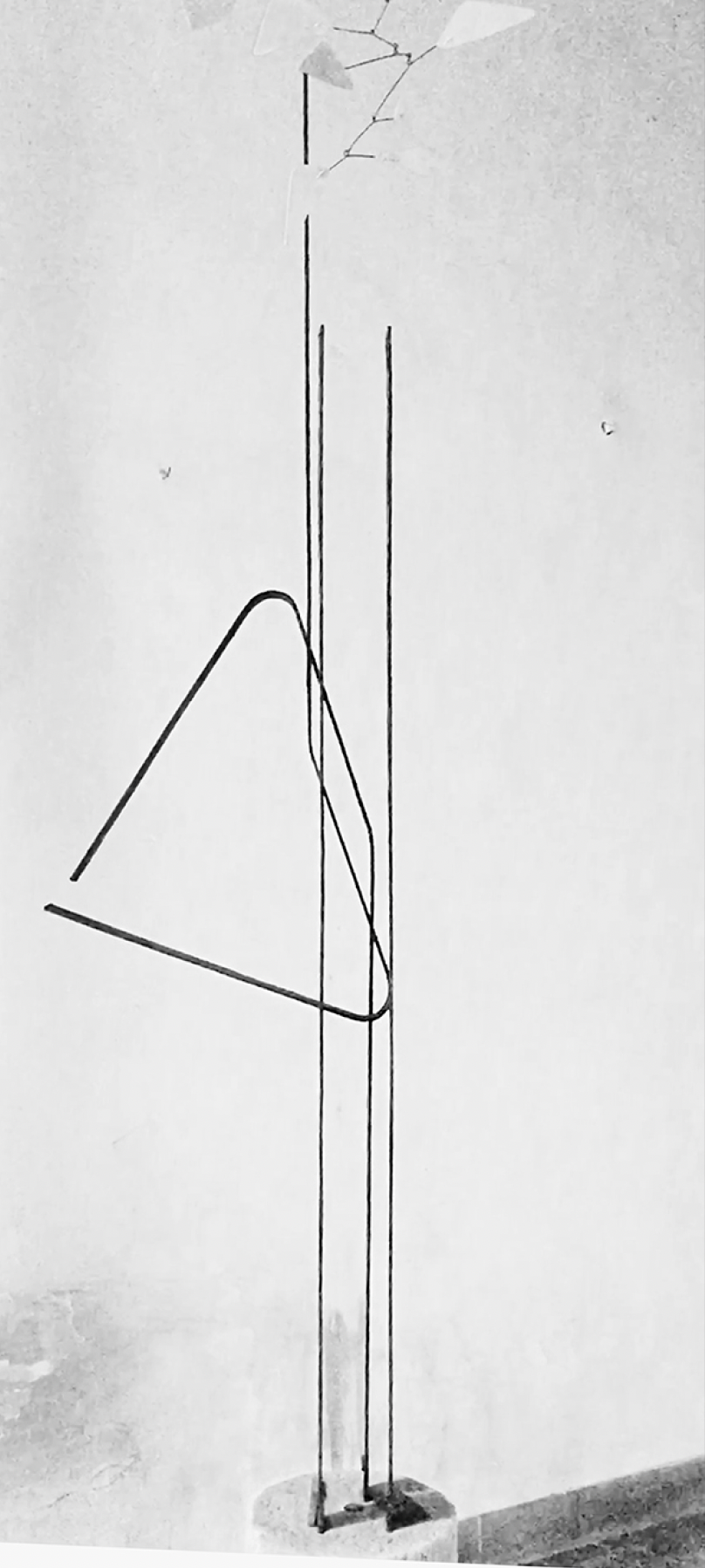 Taro 12, Sarah Lamb & Federico Bonelli, Chroma (2016) | 28 X 65 X 230 cm | Hierro y piedra