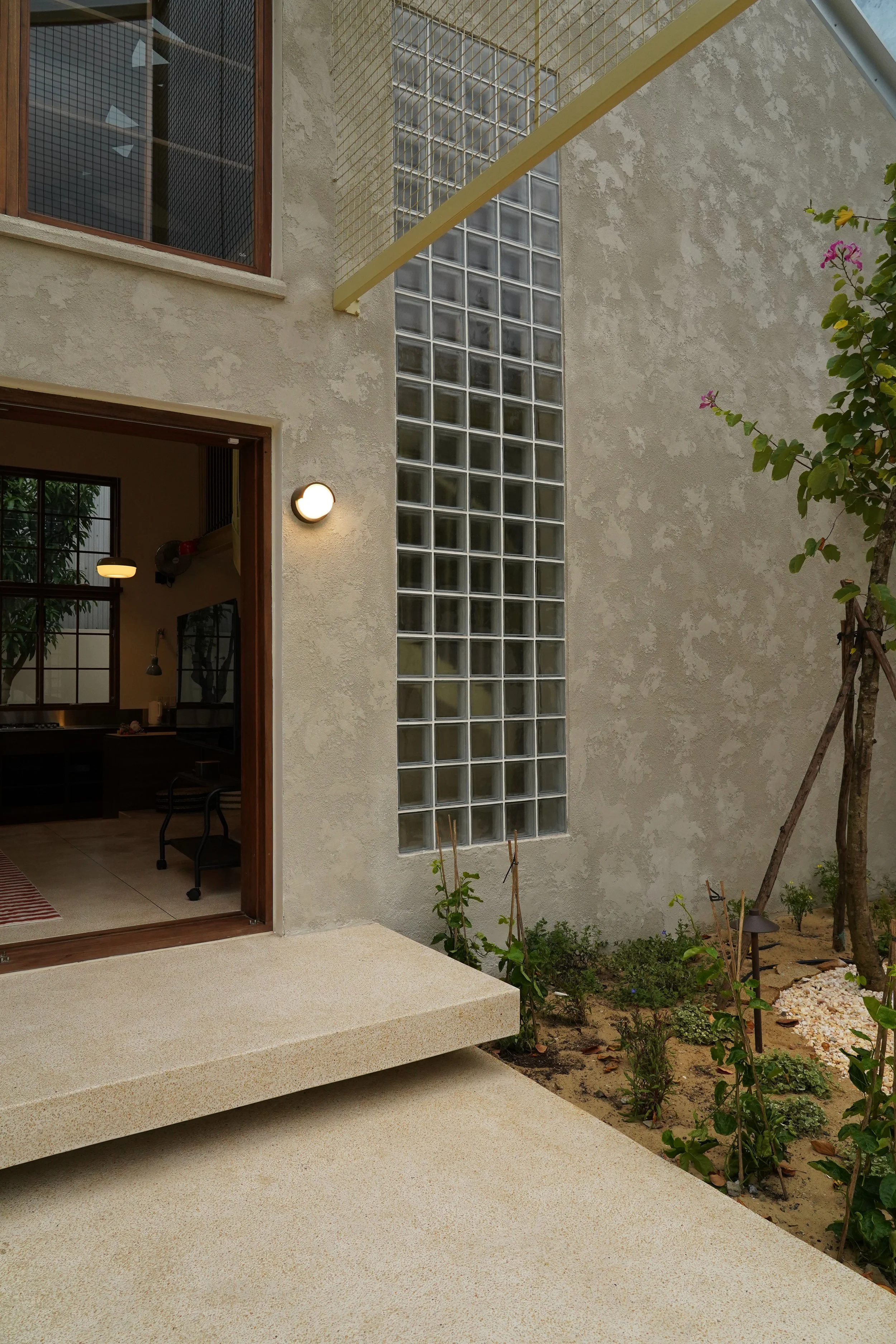 live out house-06.jpg