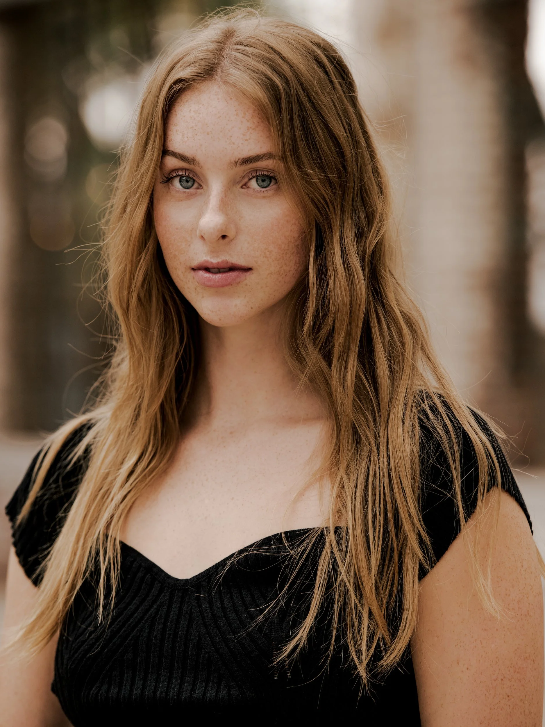 ANGELABUSHORE-TONYLI-20221104-0025.jpg