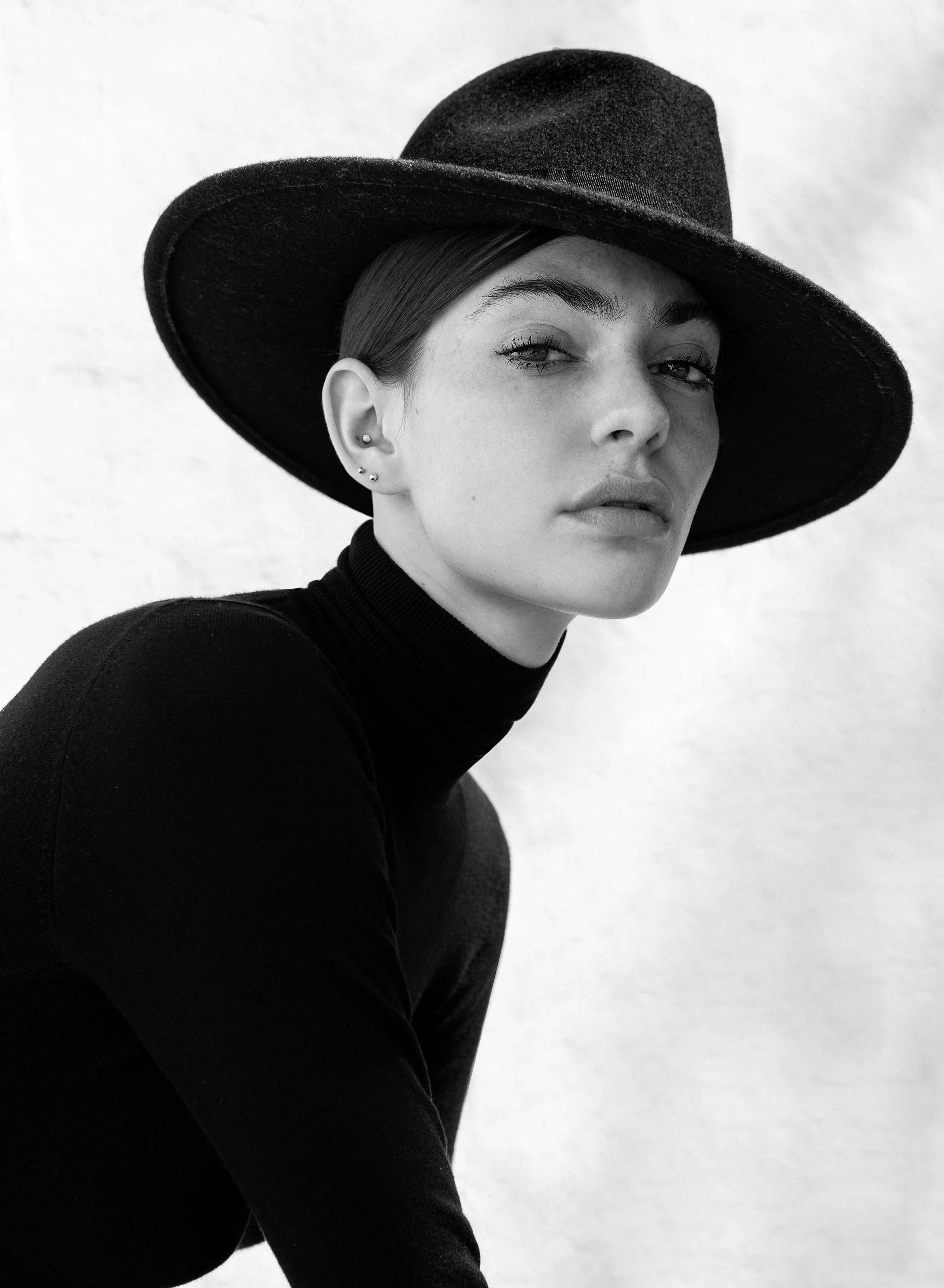 9-nicole-a-main-book.jpg