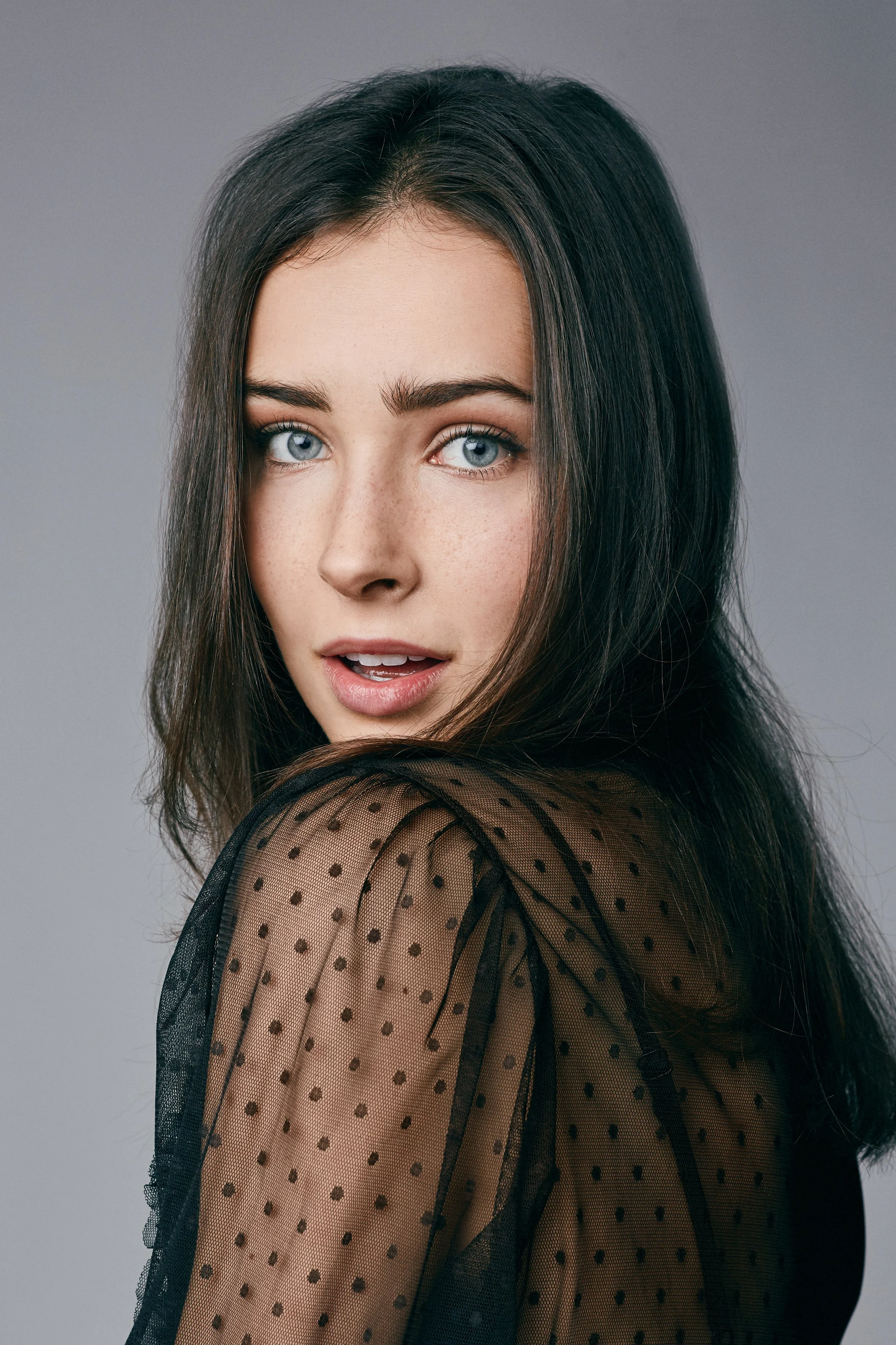 Bella Gray166363.jpg