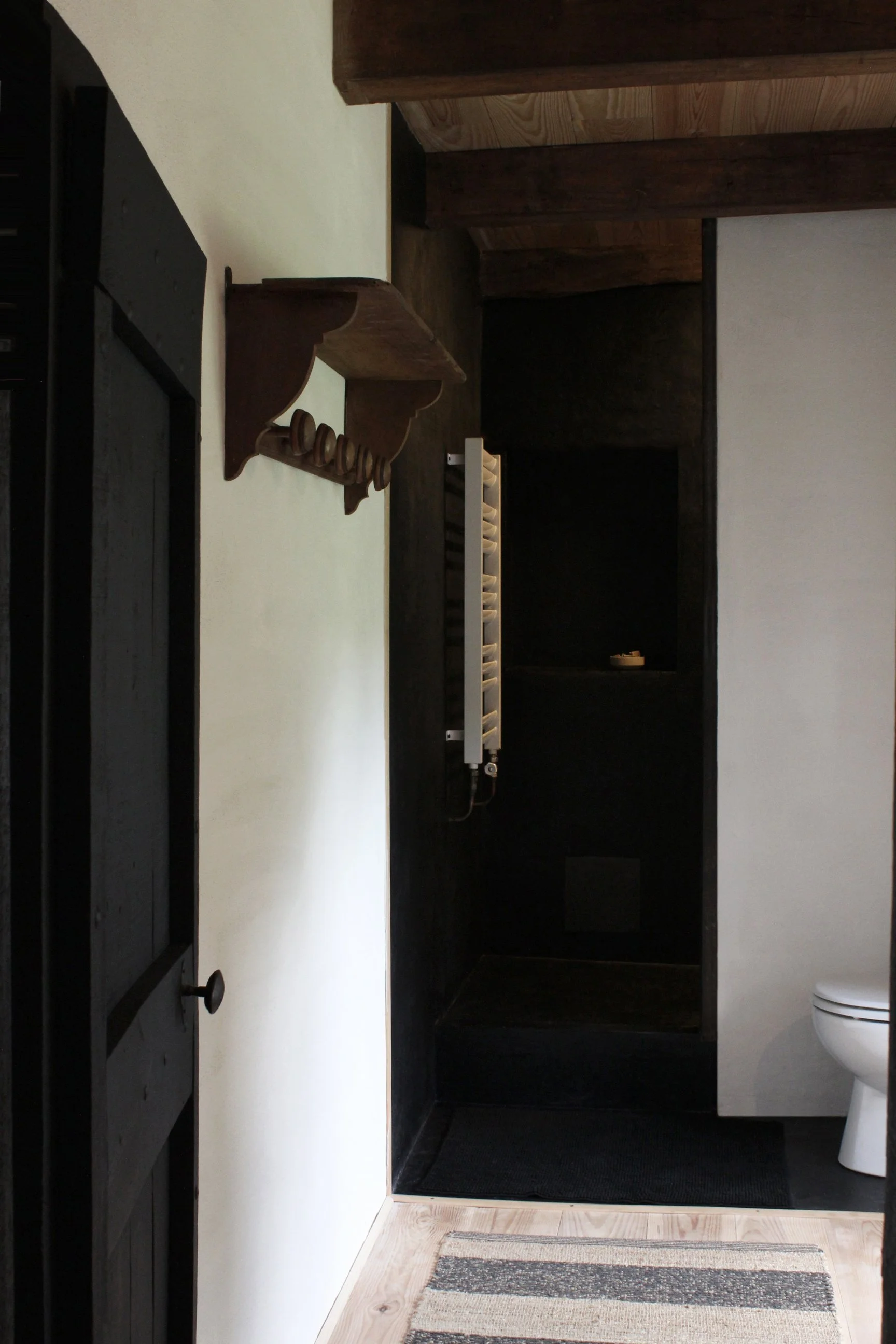 Bathroom-4.jpg